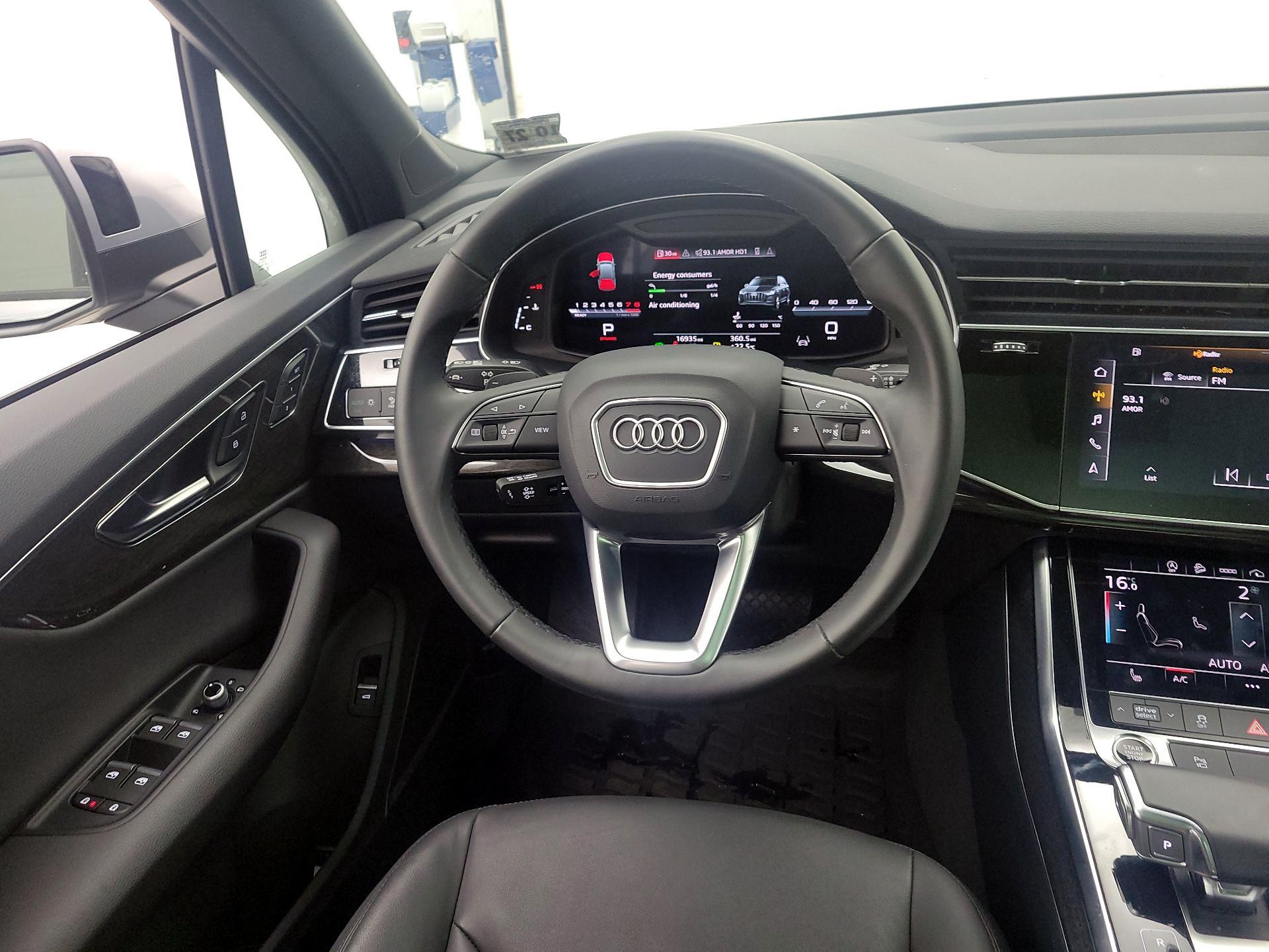 Thumbnail: 2022 Audi Q7 - 10