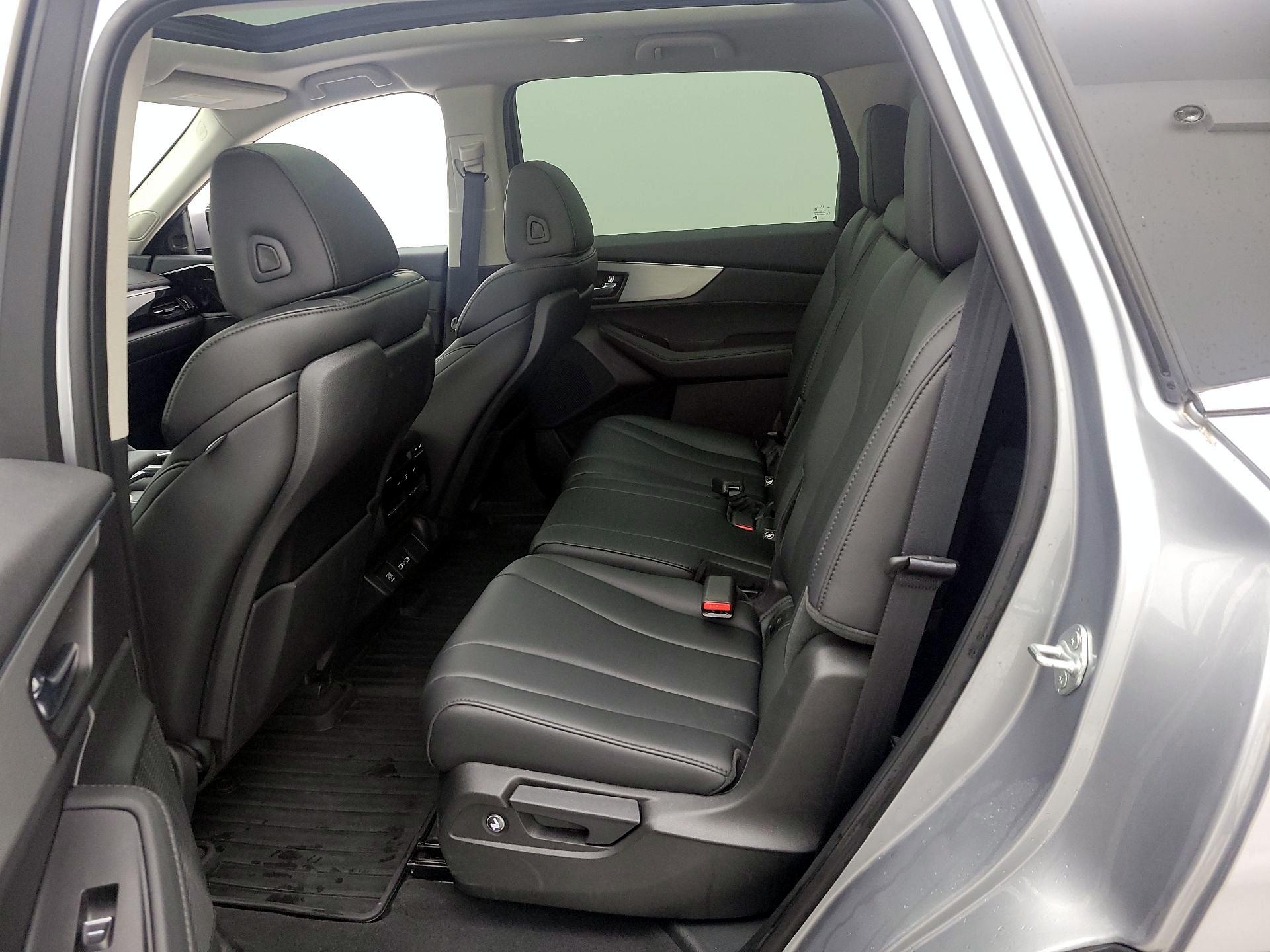 Thumbnail: 2023 Acura MDX - 20