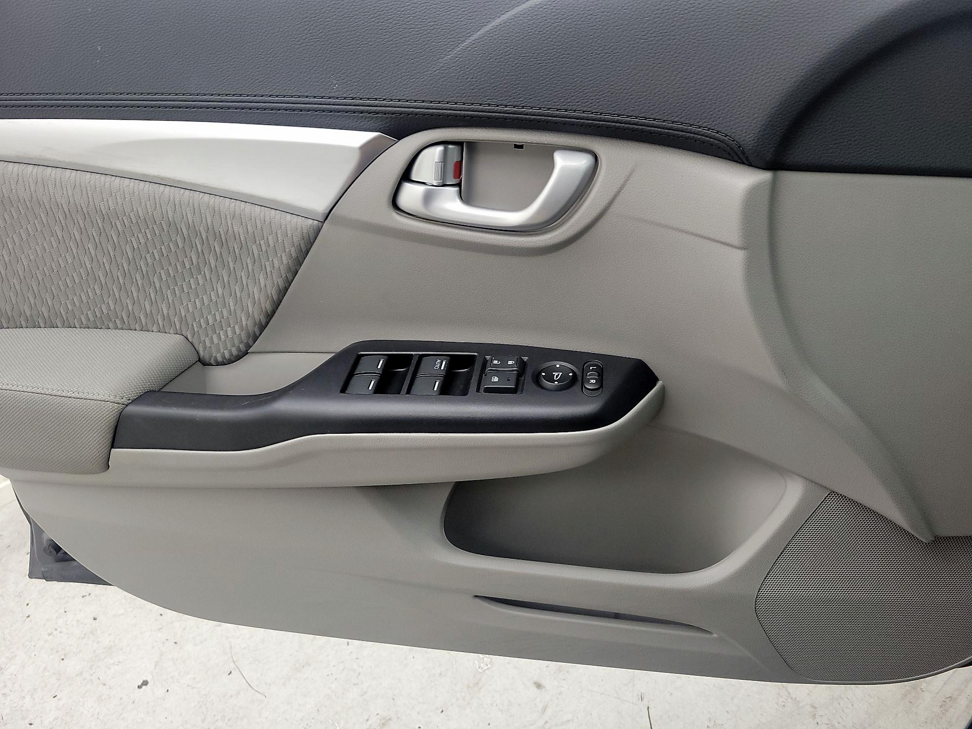 Thumbnail: 2015 Honda Civic - 12