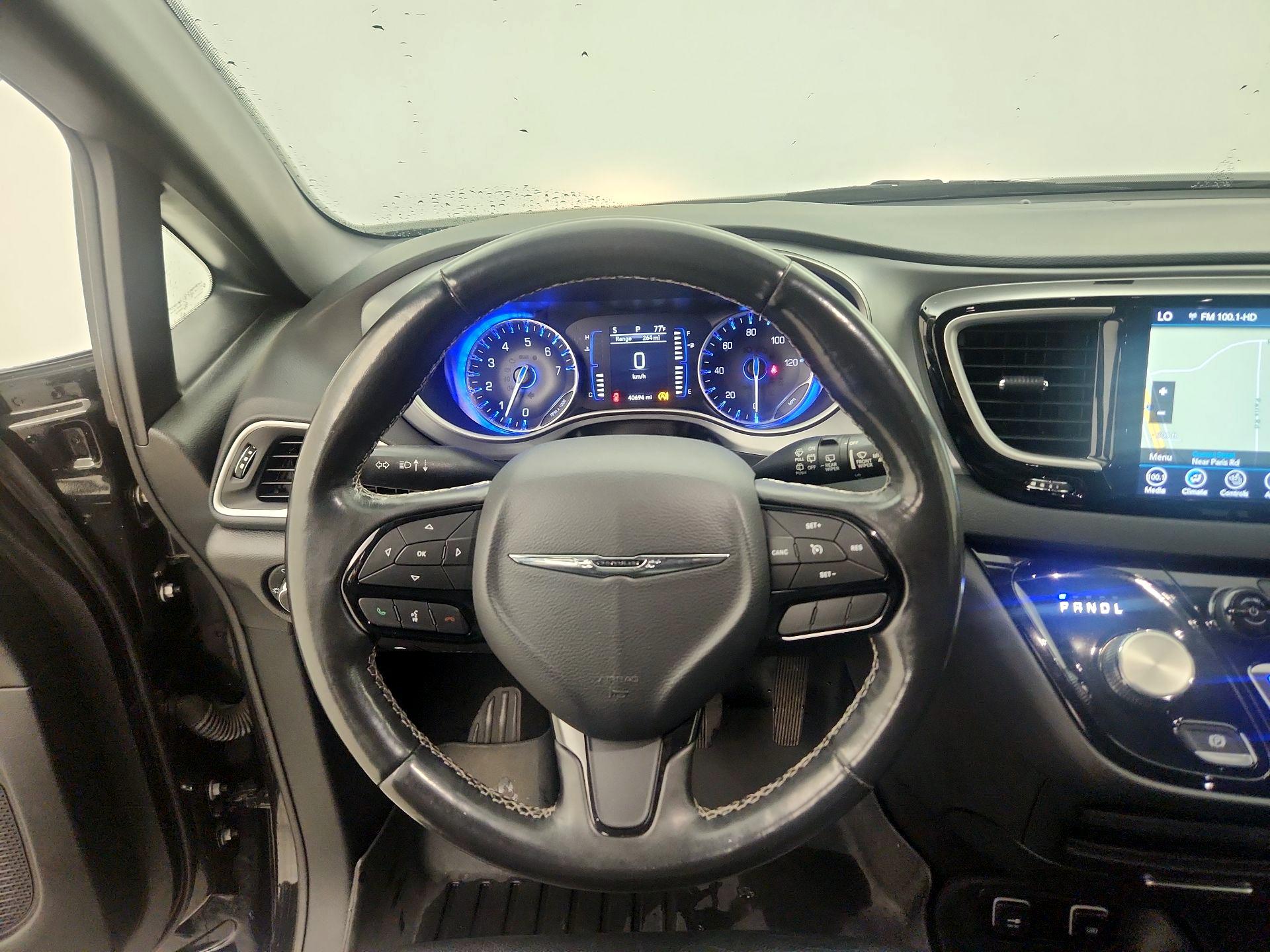 Thumbnail: 2020 Chrysler Pacifica - 10
