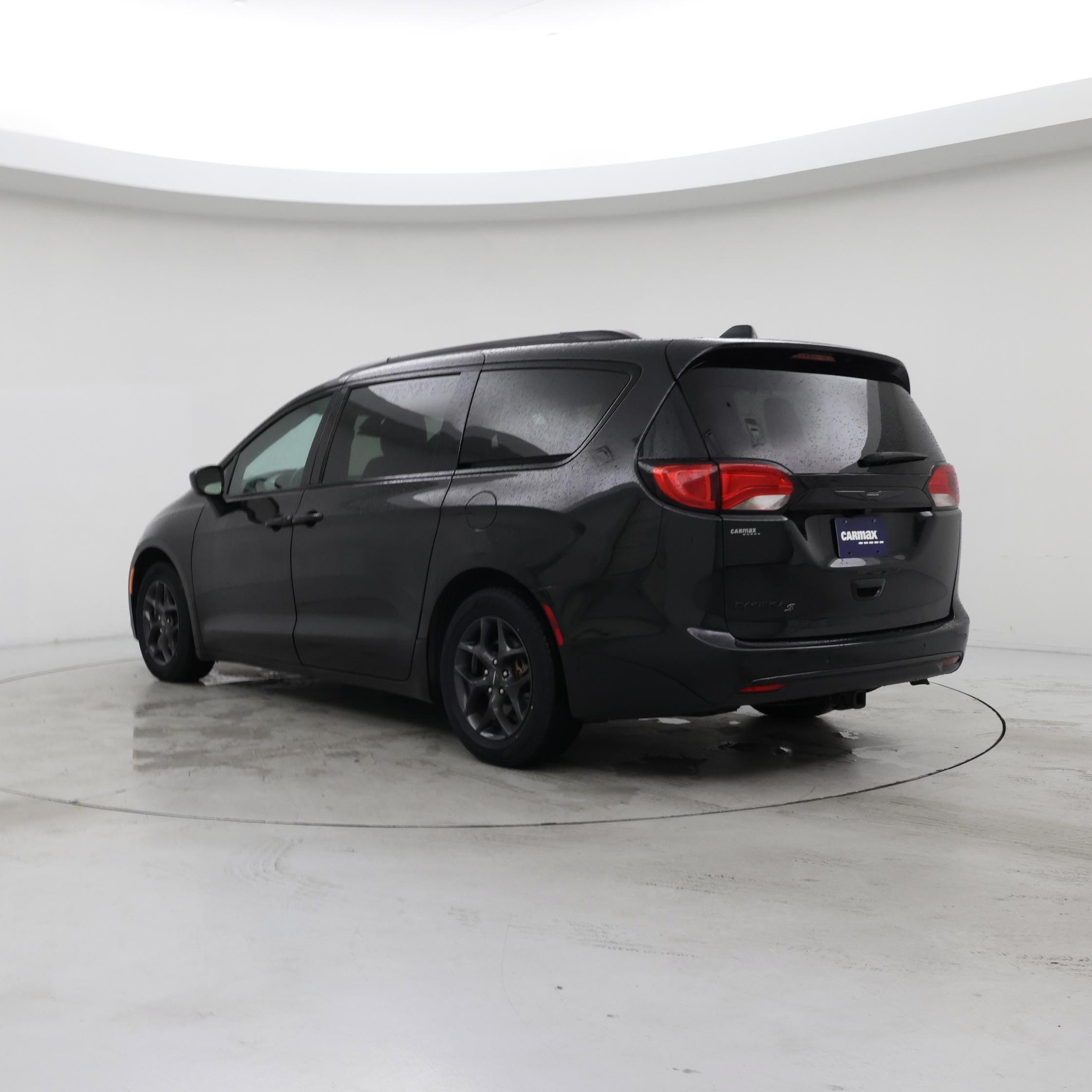 Thumbnail: 2020 Chrysler Pacifica - 2