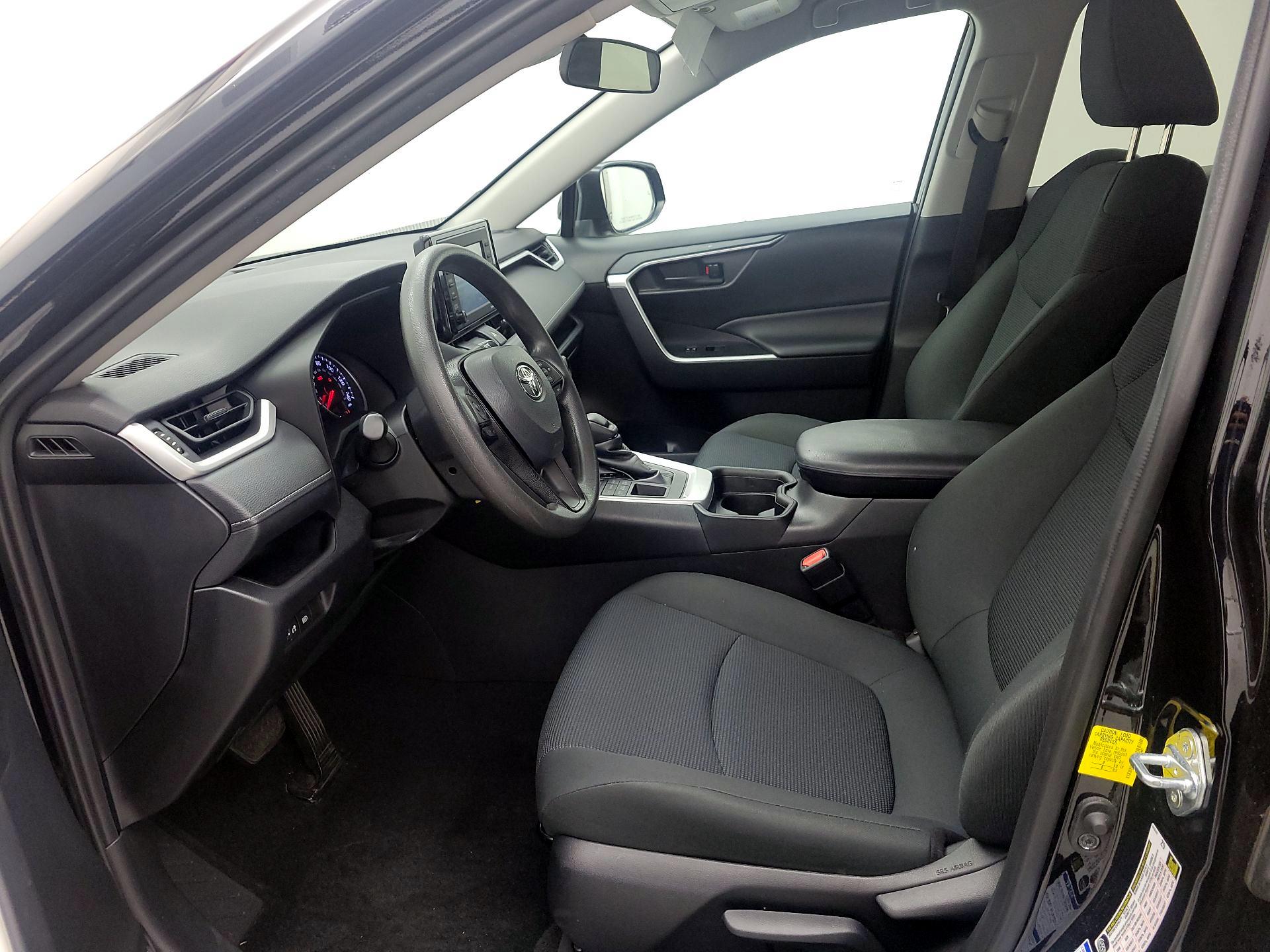 Thumbnail: 2021 Toyota RAV4 - 11
