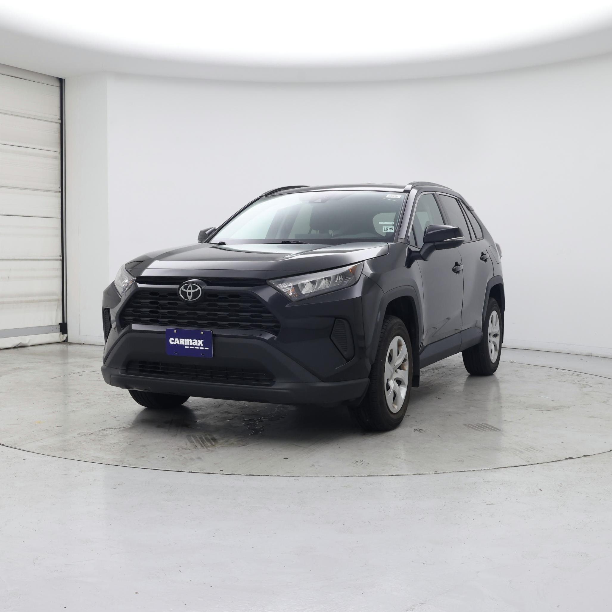 Thumbnail: 2021 Toyota RAV4 - 4