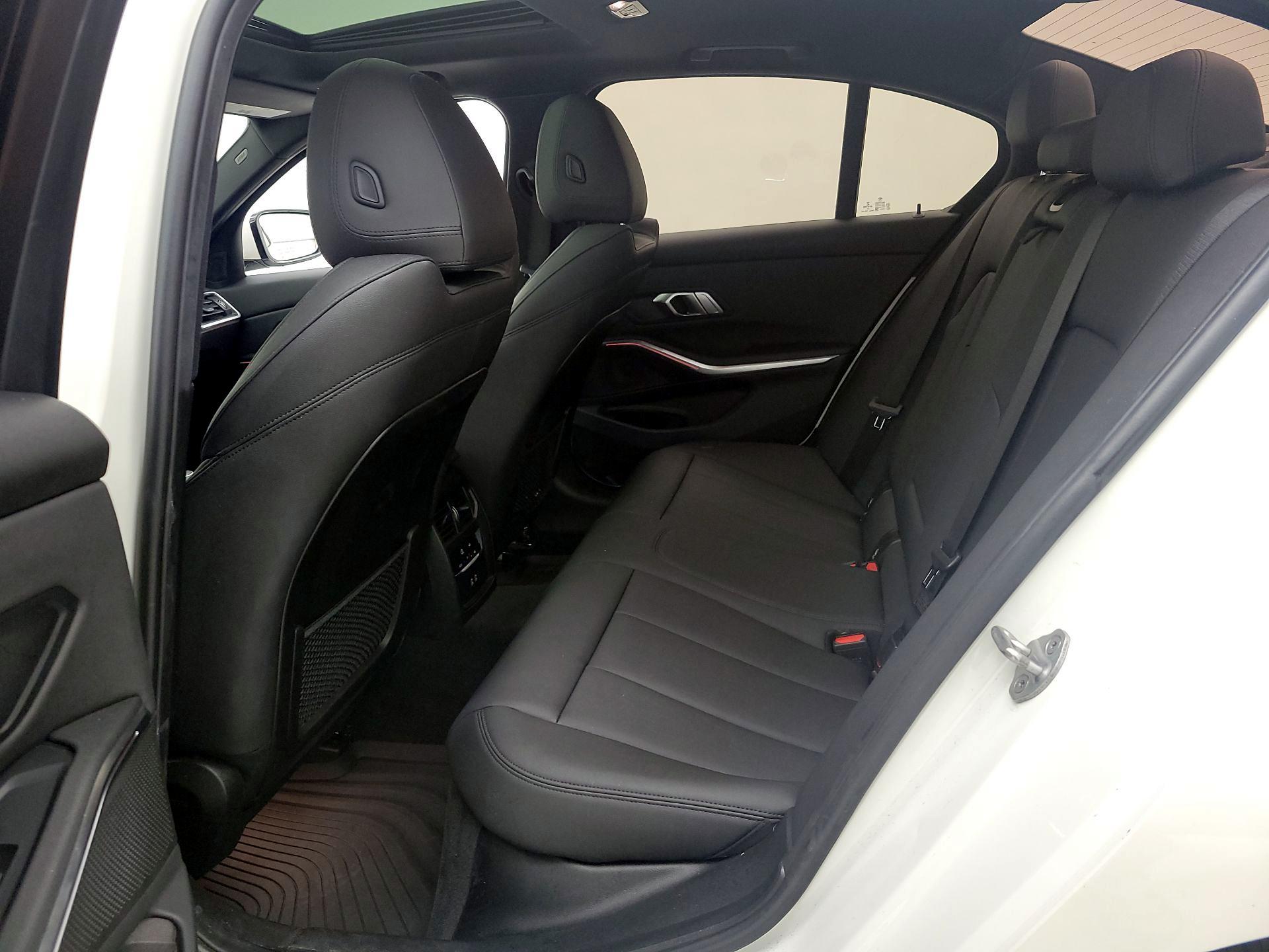 Thumbnail: 2021 BMW 3 Series - 20