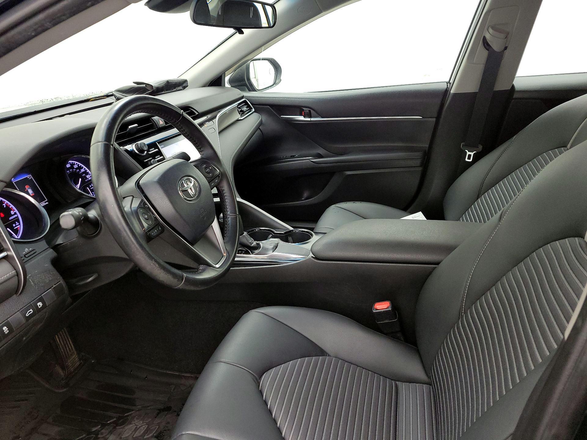 Thumbnail: 2018 Toyota Camry - 20