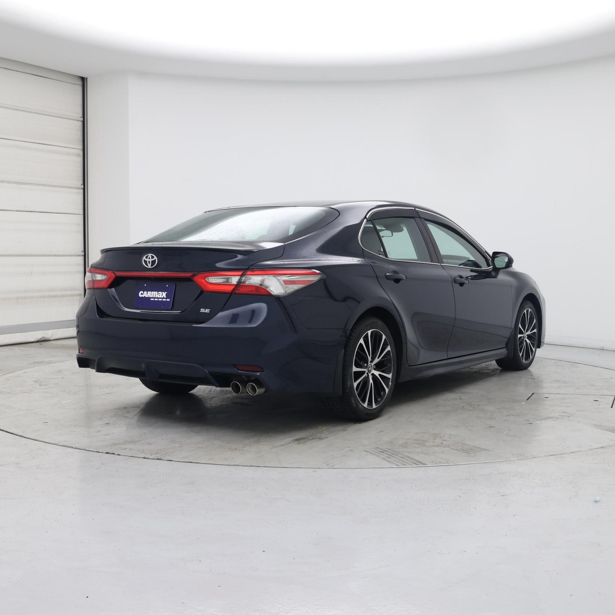 Thumbnail: 2018 Toyota Camry - 8