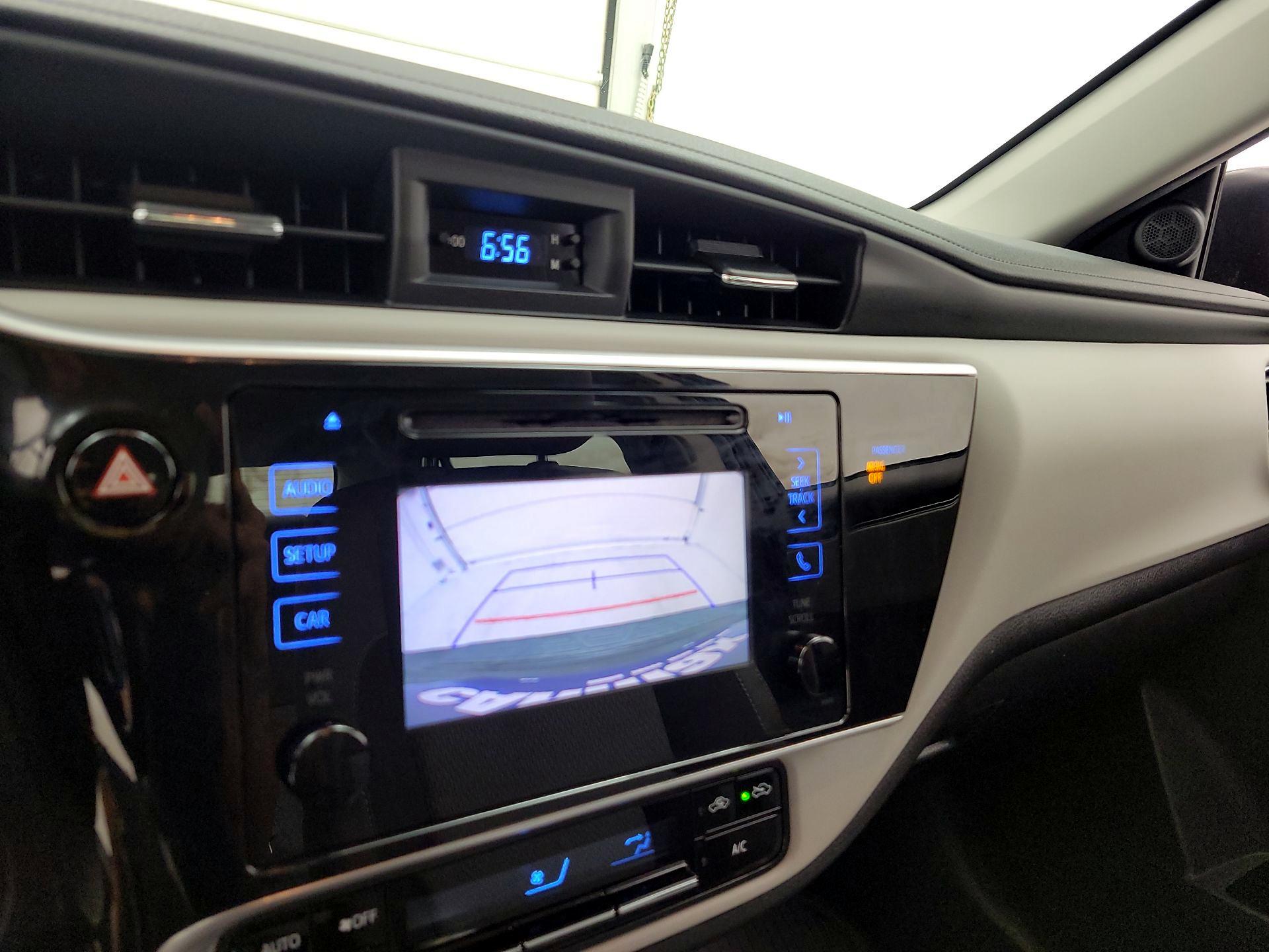 Thumbnail: 2018 Toyota Corolla - 14