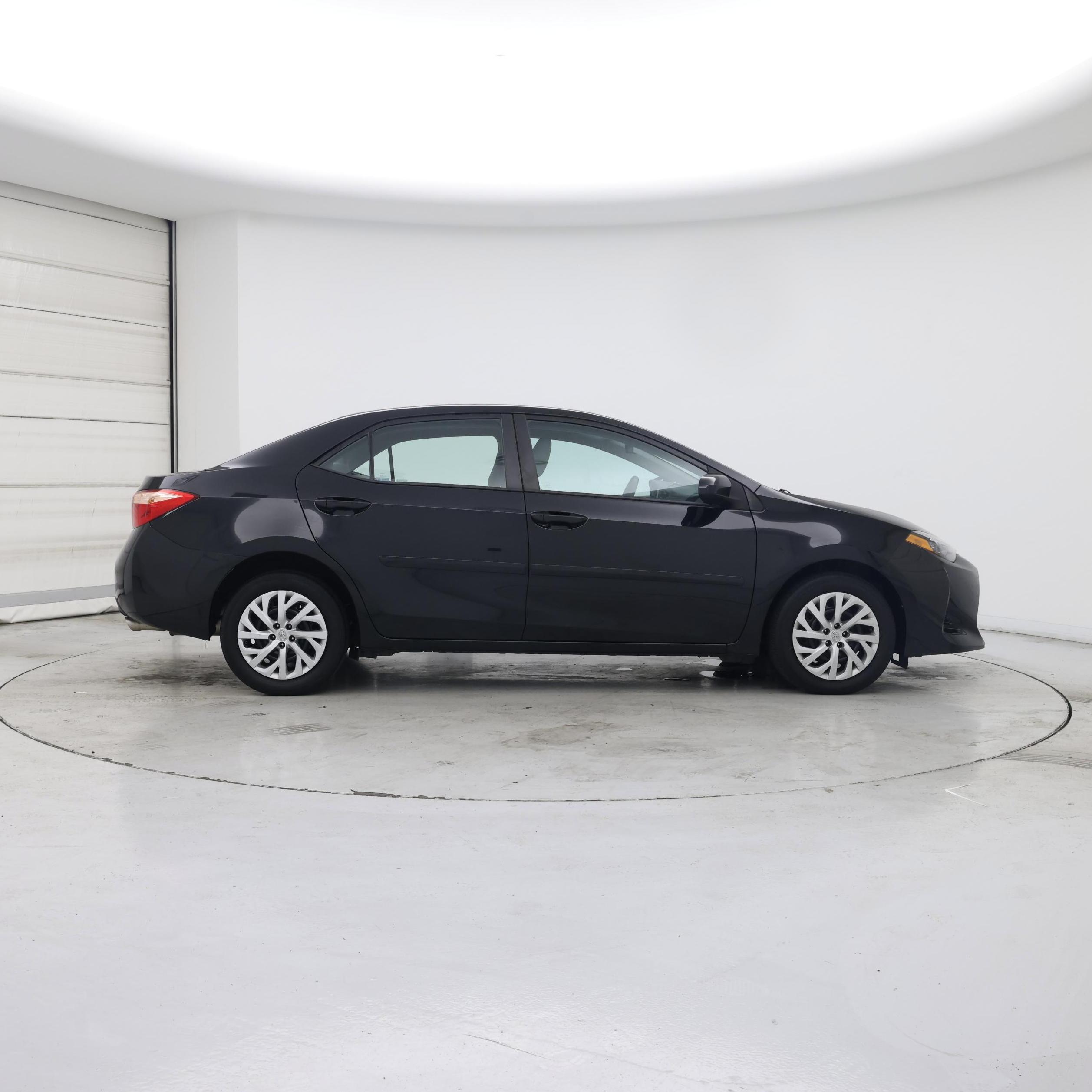 Thumbnail: 2018 Toyota Corolla - 7