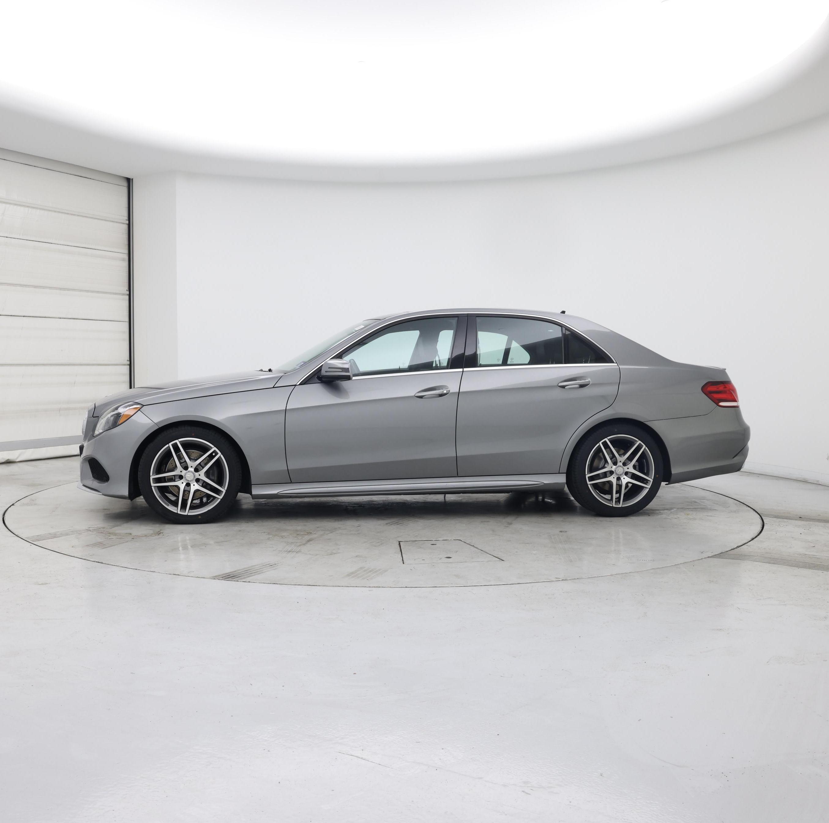 Thumbnail: 2015 Mercedes-Benz E-Class - 3