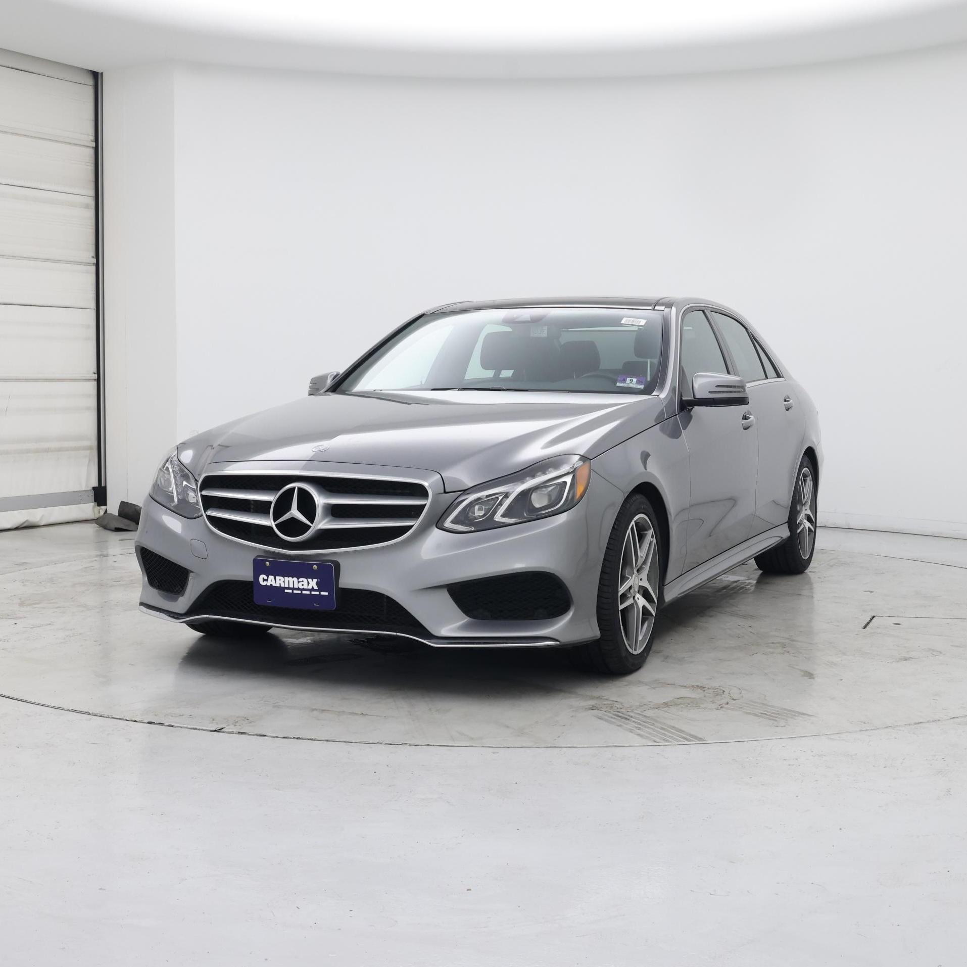 Thumbnail: 2015 Mercedes-Benz E-Class - 4