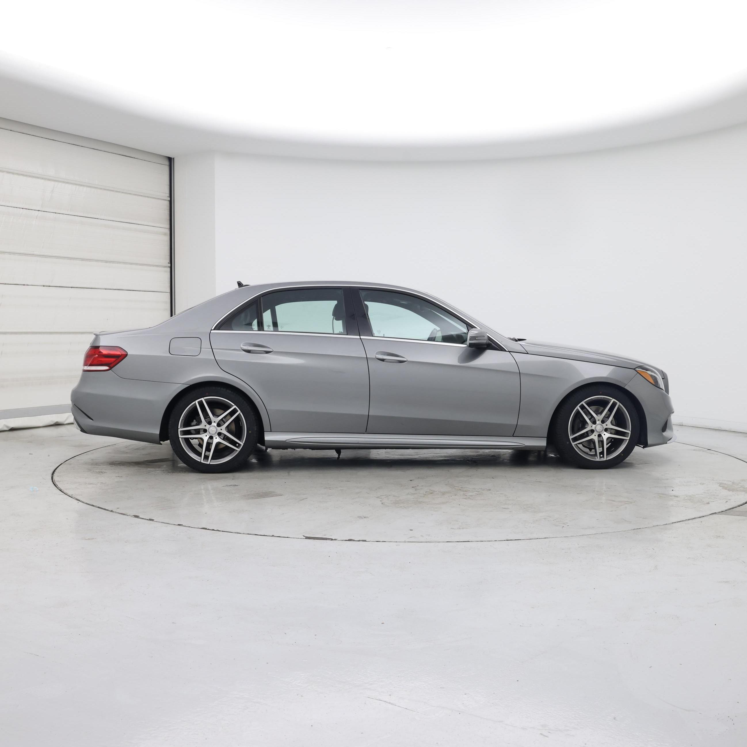 Thumbnail: 2015 Mercedes-Benz E-Class - 7