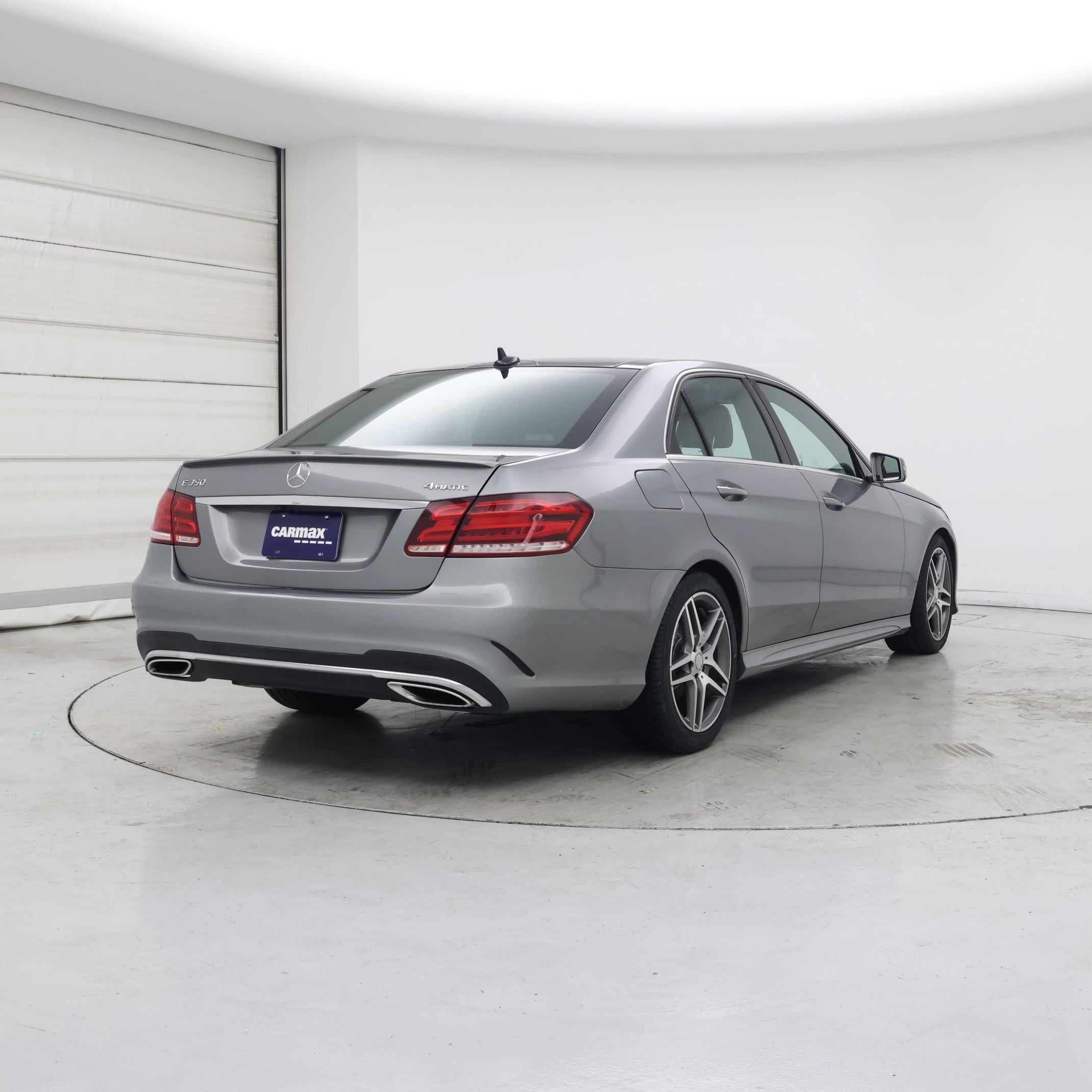 Thumbnail: 2015 Mercedes-Benz E-Class - 8