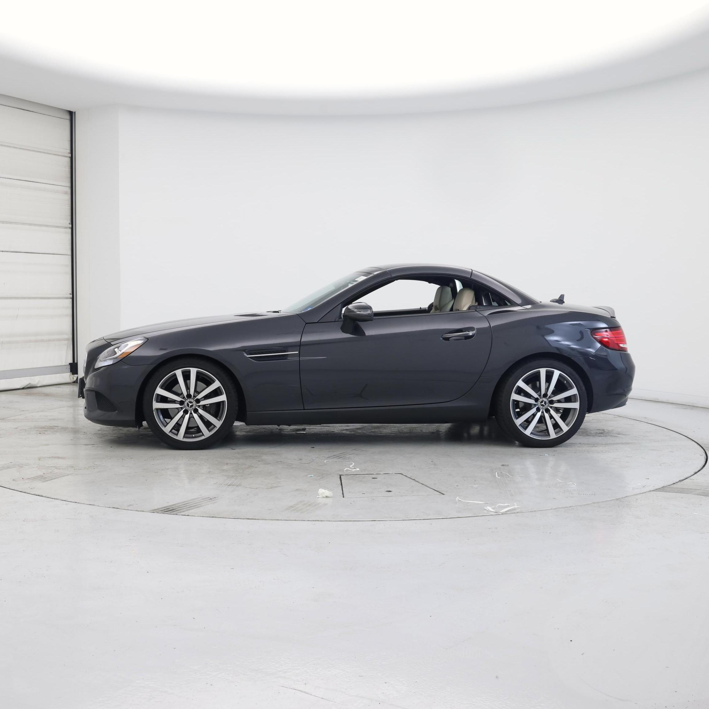 Thumbnail: 2020 Mercedes-Benz SLC - 3