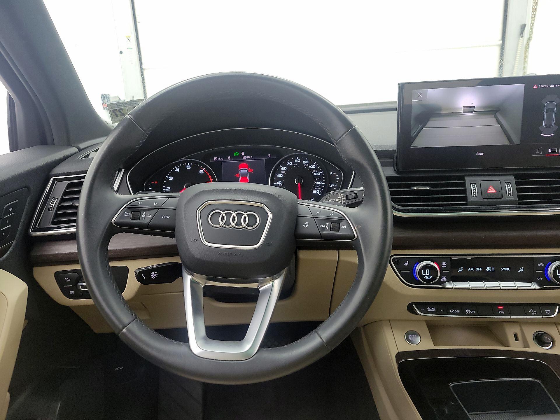Thumbnail: 2022 Audi Q5 - 10