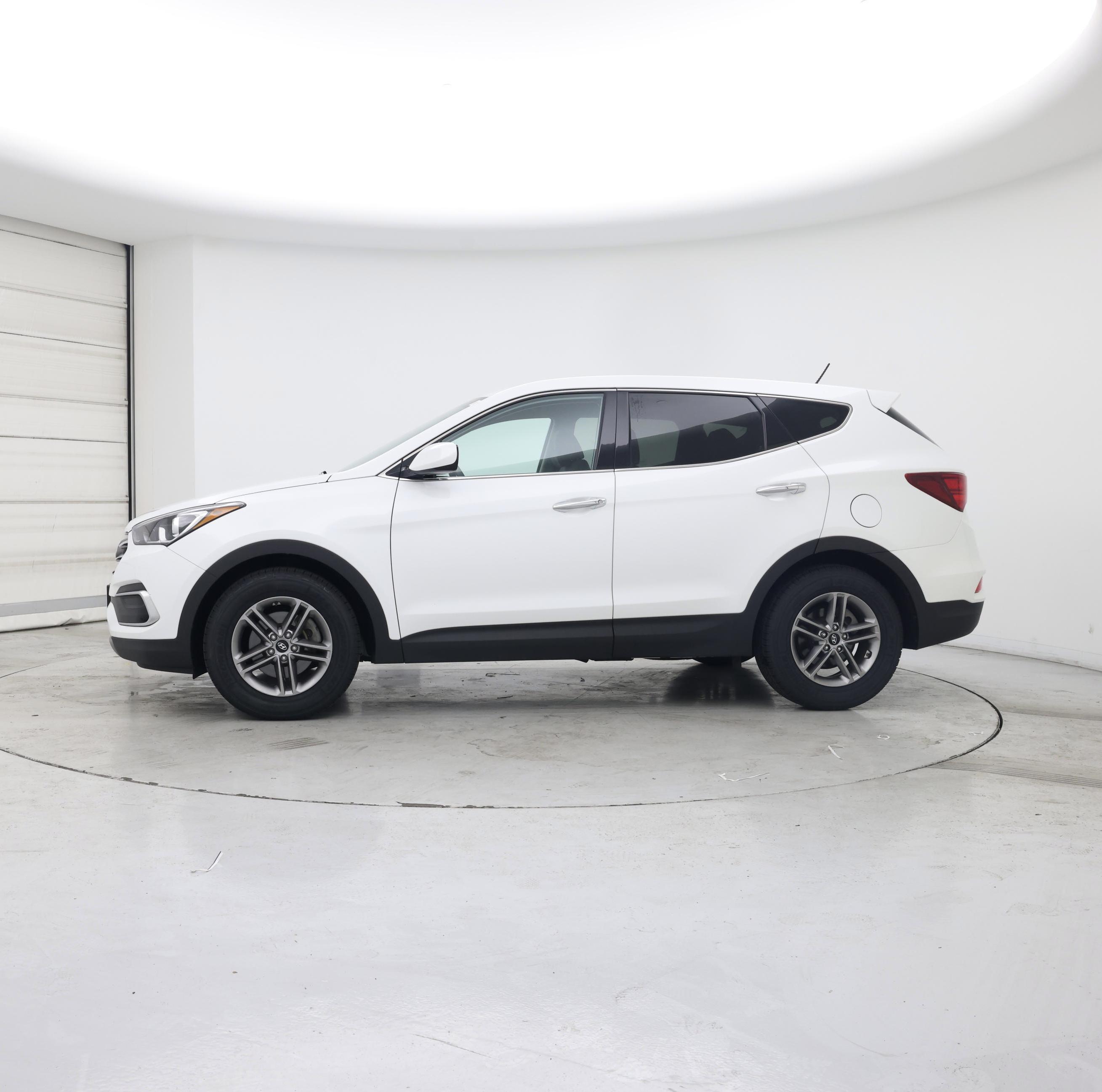 Thumbnail: 2018 Hyundai Santa Fe - 3