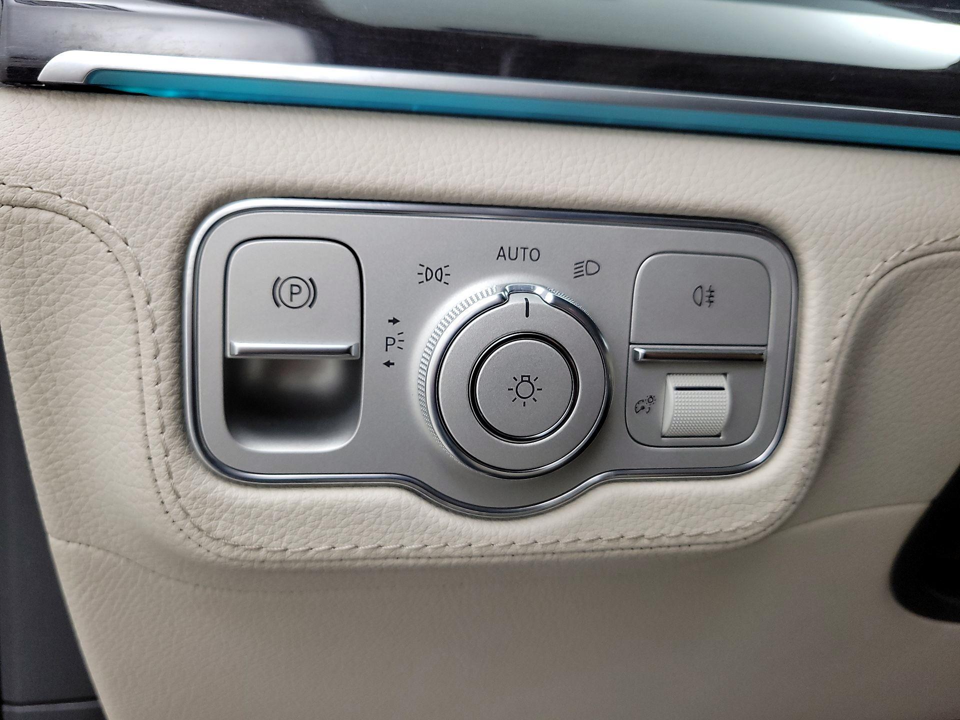 Thumbnail: 2020 Mercedes-Benz GLS - 13