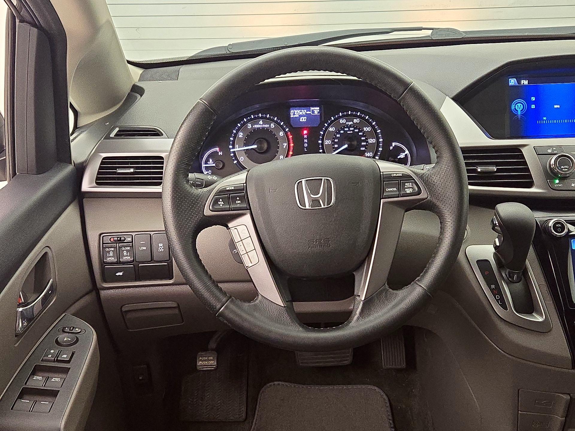 Thumbnail: 2015 Honda Odyssey - 10
