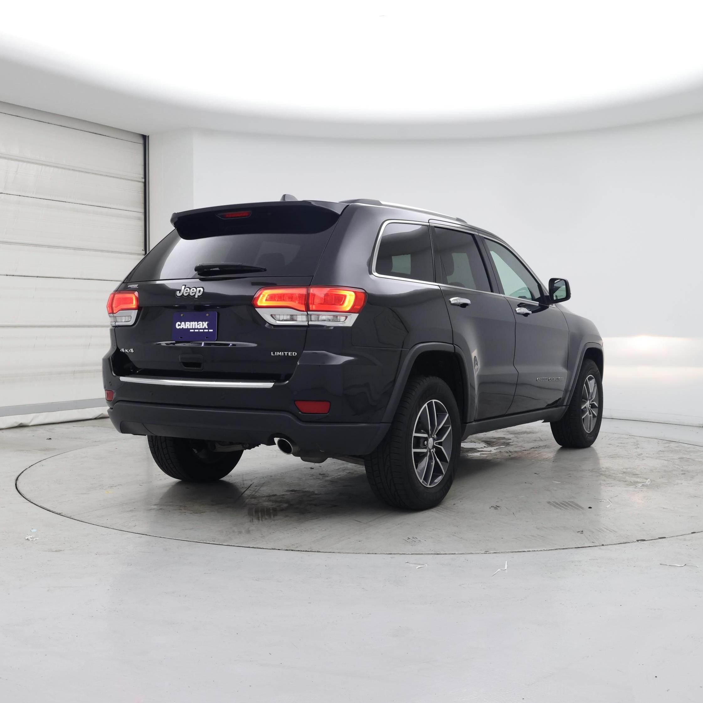Thumbnail: 2018 Jeep Grand Cherokee - 8