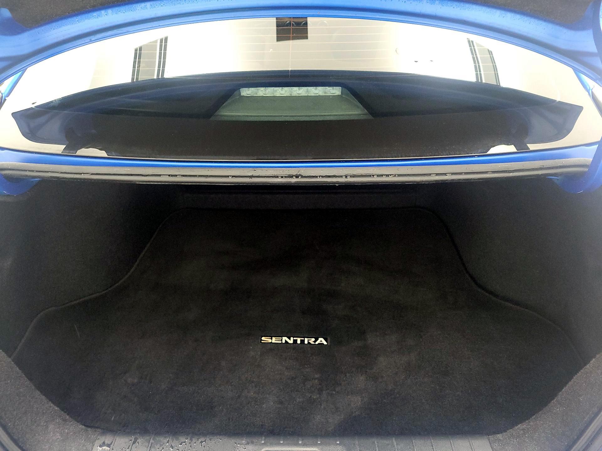 Thumbnail: 2022 Nissan Sentra - 19