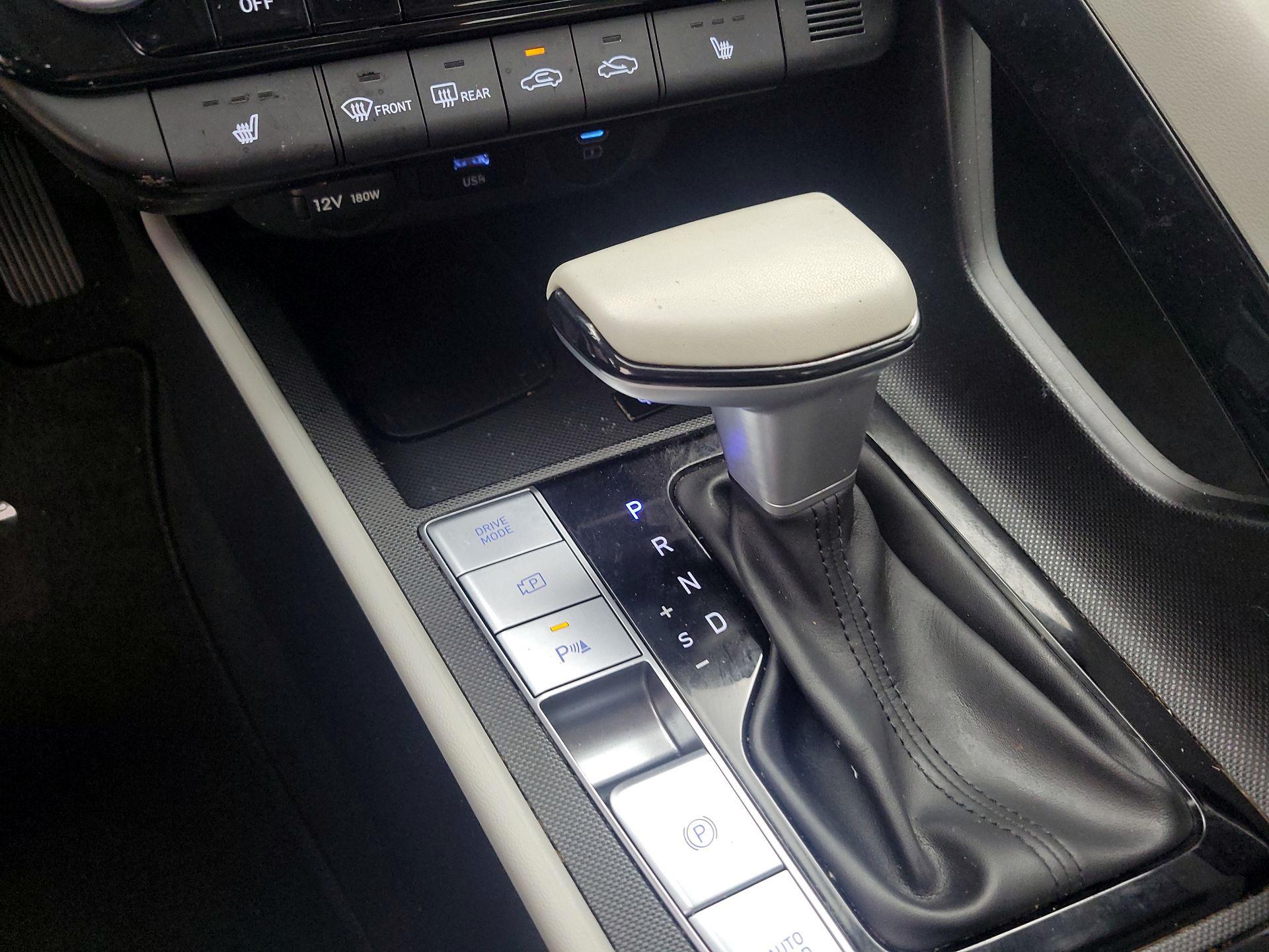 Thumbnail: 2024 Hyundai Elantra - 18
