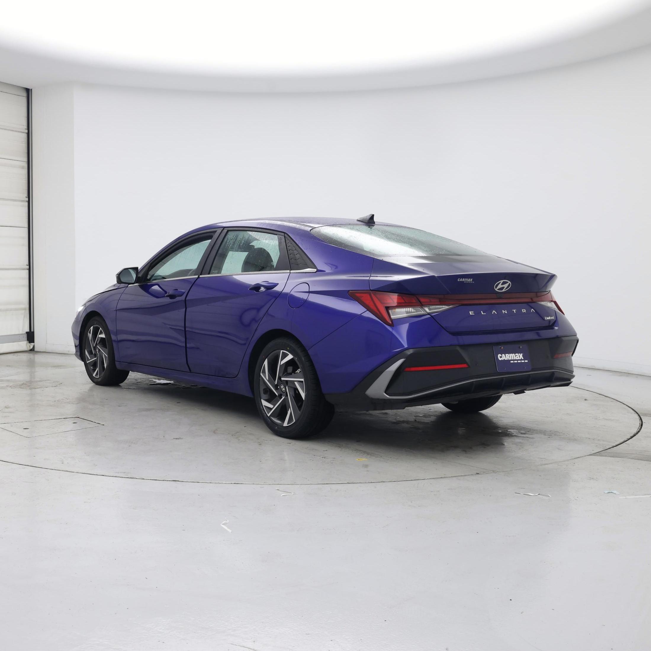 Thumbnail: 2024 Hyundai Elantra - 2