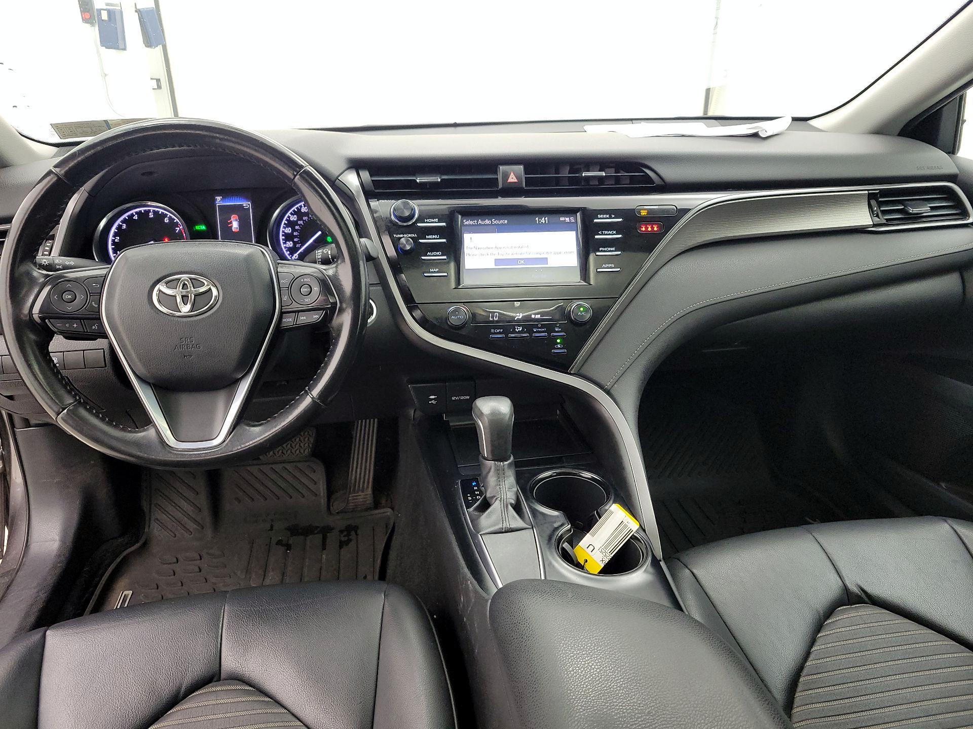Thumbnail: 2019 Toyota Camry - 9