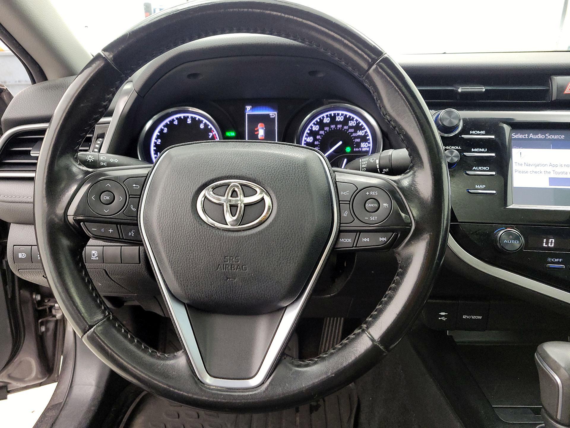 Thumbnail: 2019 Toyota Camry - 10
