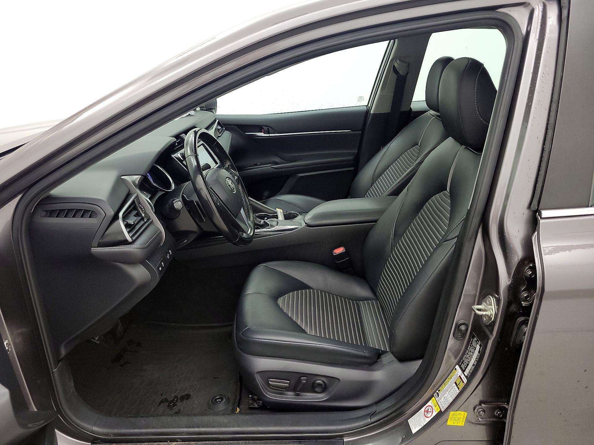 Thumbnail: 2019 Toyota Camry - 11