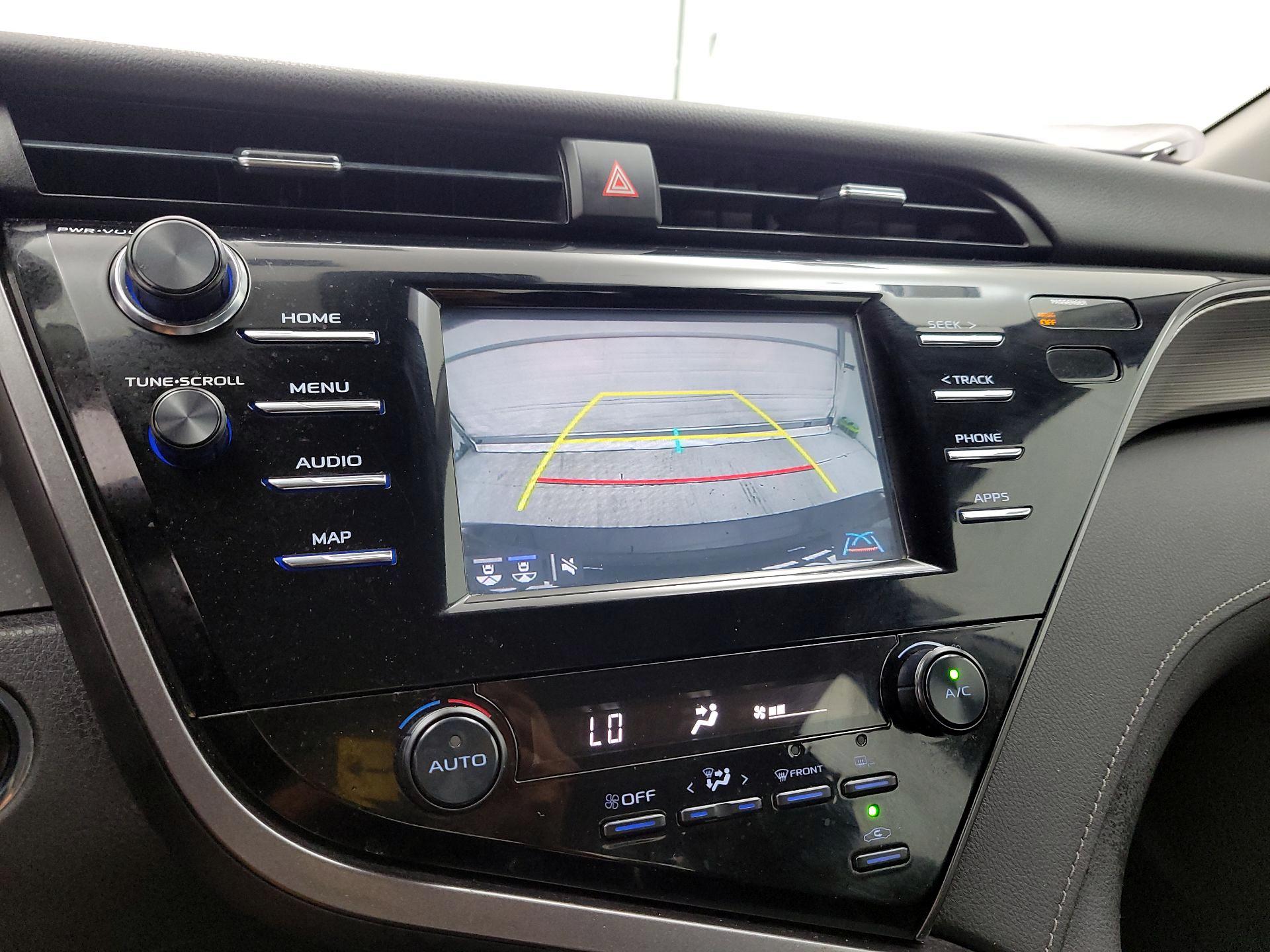 Thumbnail: 2019 Toyota Camry - 15