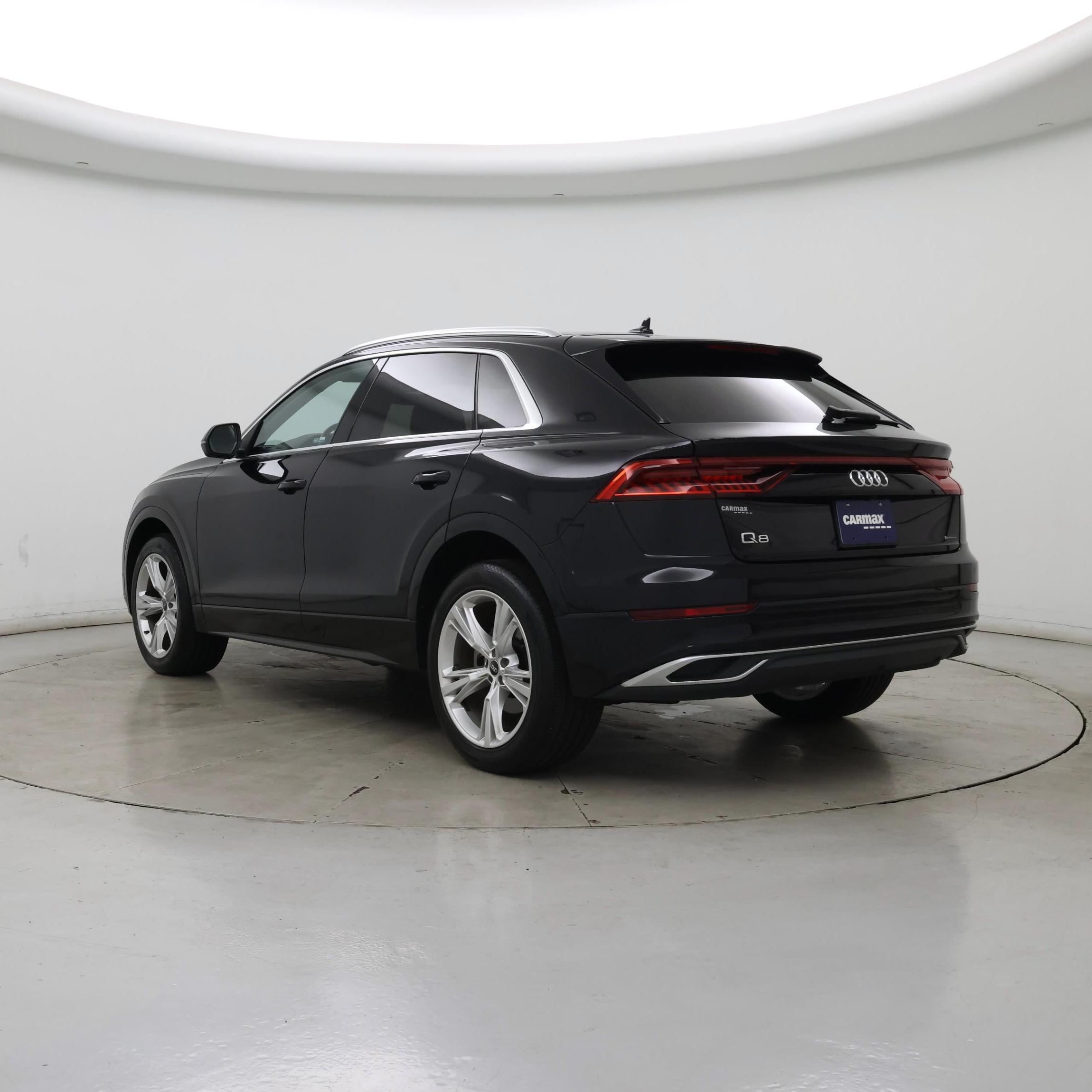 Thumbnail: 2021 Audi Q8 - 2
