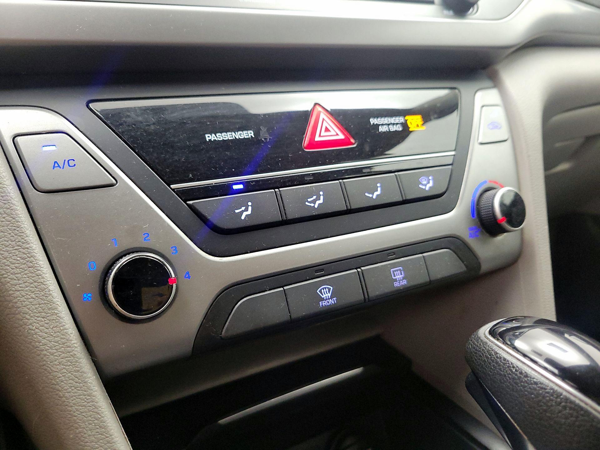 Thumbnail: 2018 Hyundai Elantra - 16