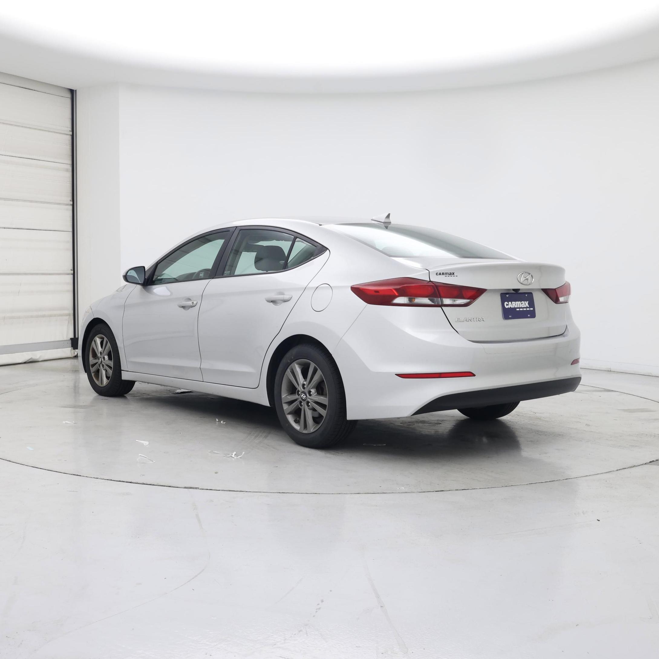 Thumbnail: 2018 Hyundai Elantra - 2