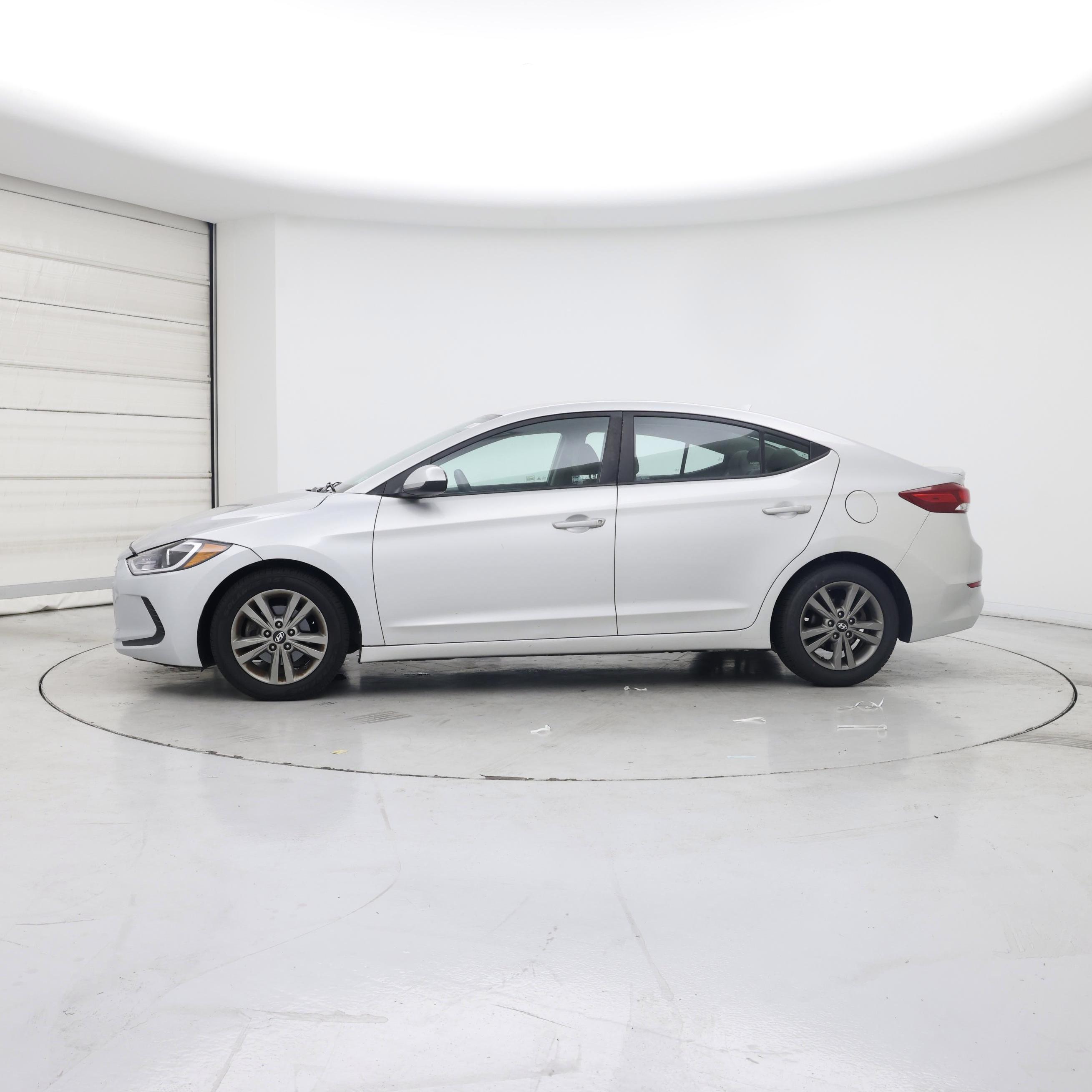 Thumbnail: 2018 Hyundai Elantra - 3