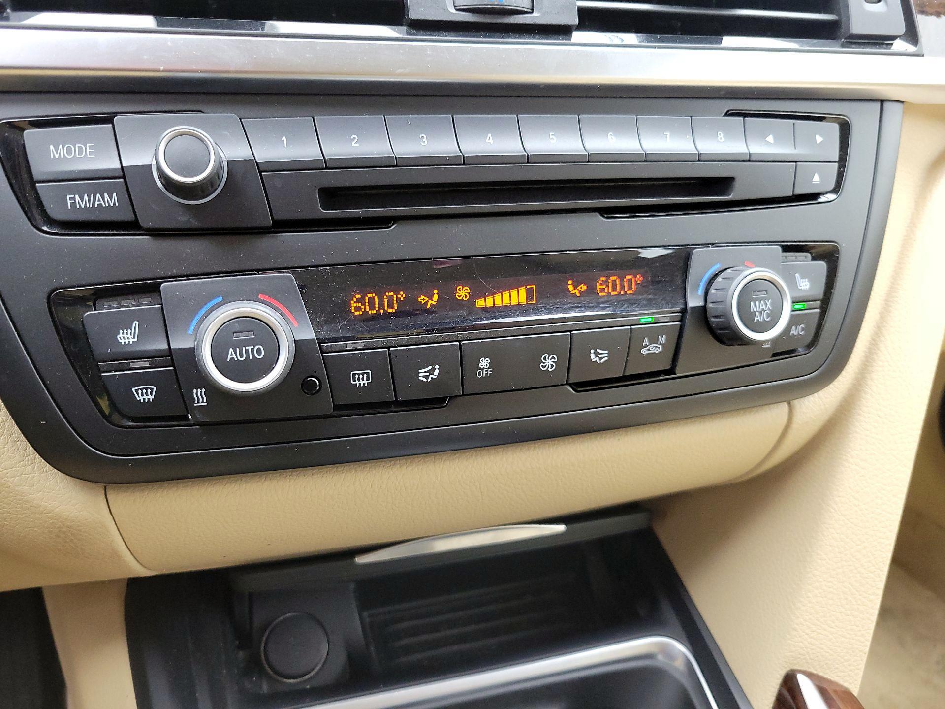Thumbnail: 2014 BMW 3 Series - 17