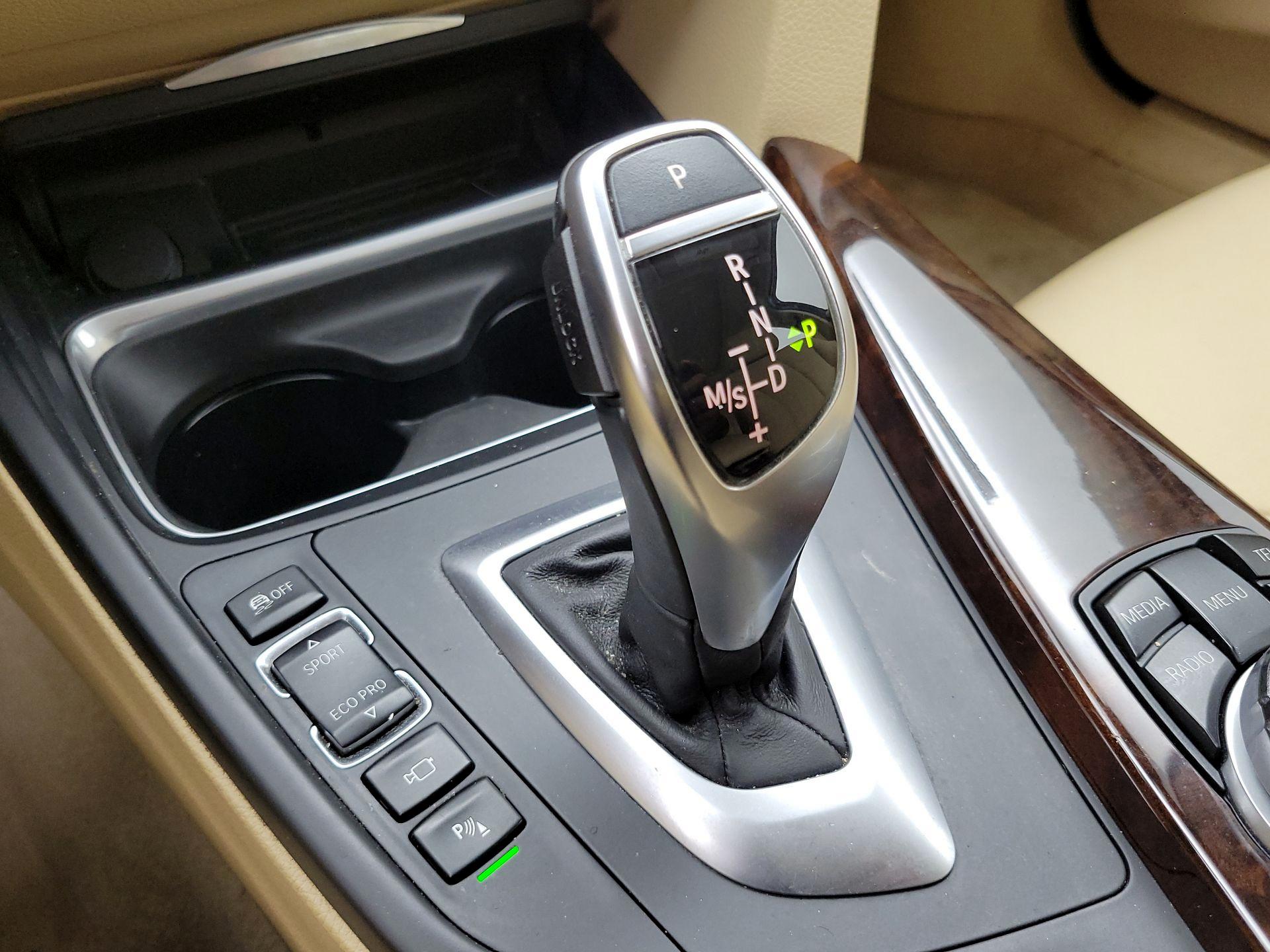 Thumbnail: 2014 BMW 3 Series - 18