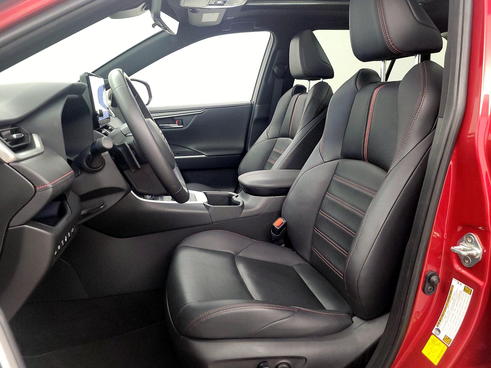 Thumbnail: 2024 Toyota RAV4 - 11