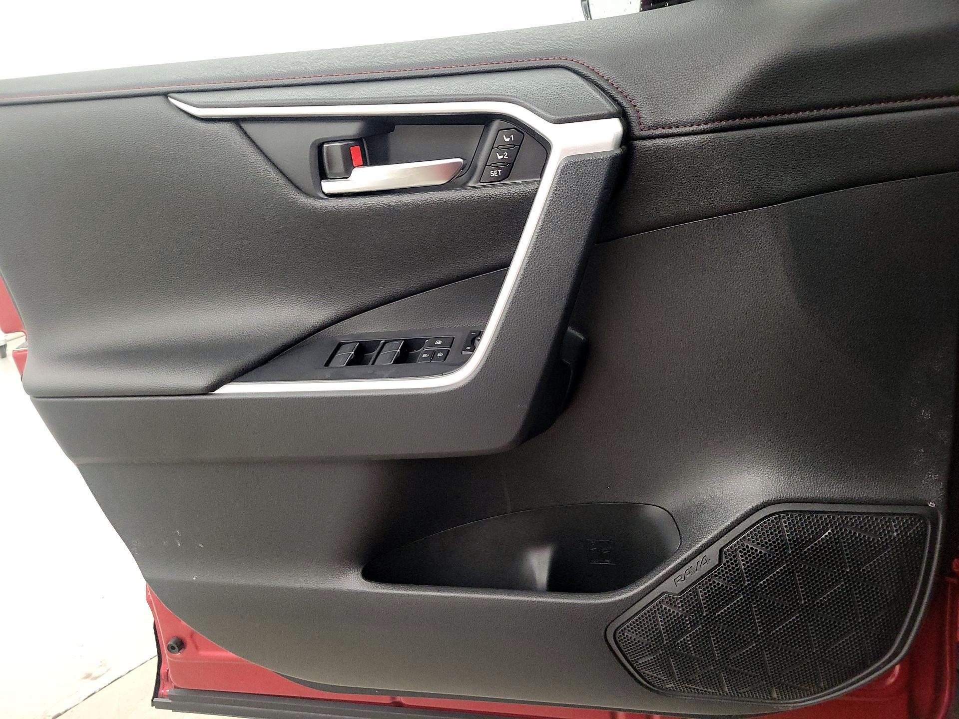 Thumbnail: 2024 Toyota RAV4 - 12