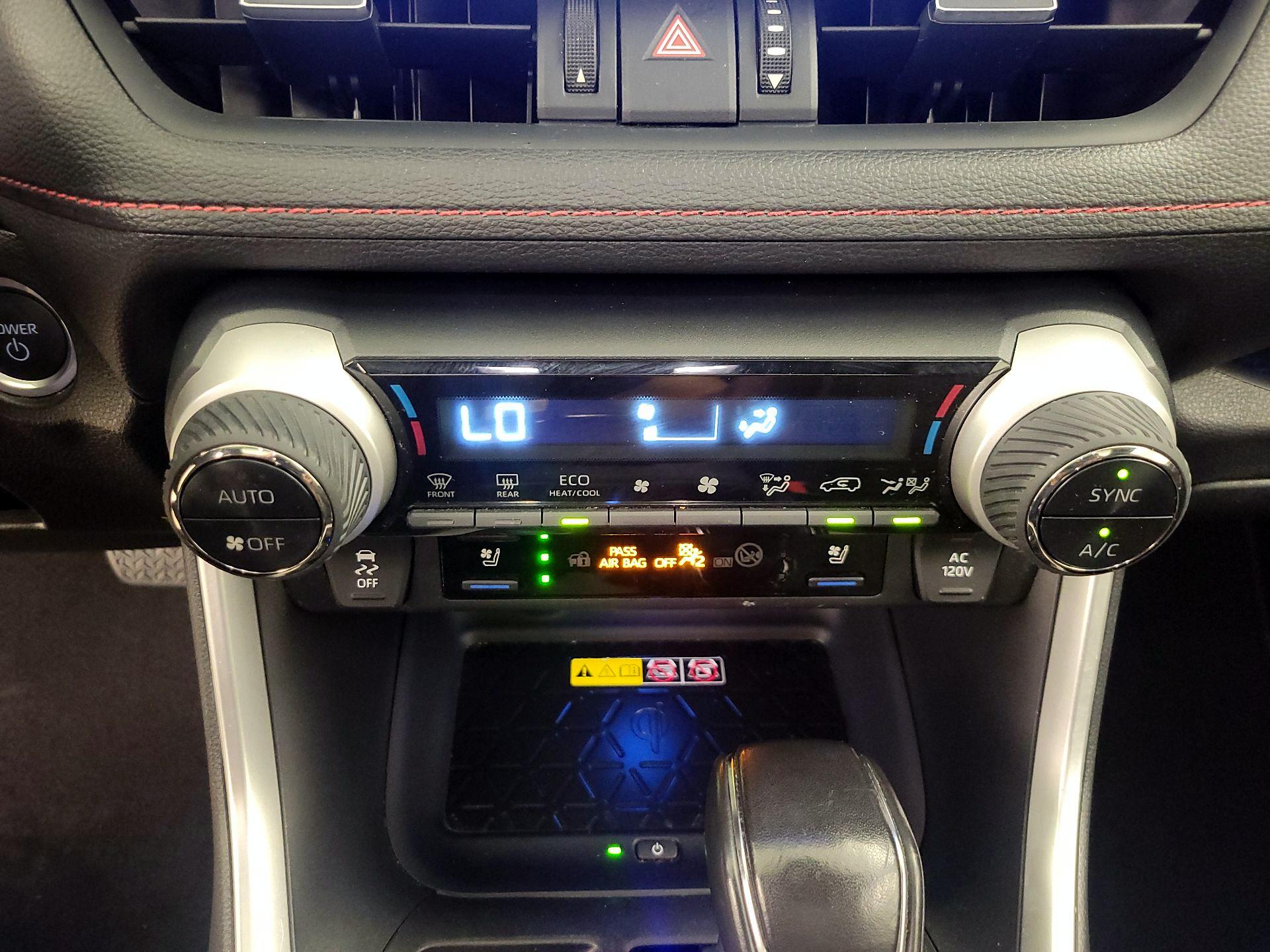 Thumbnail: 2024 Toyota RAV4 - 16