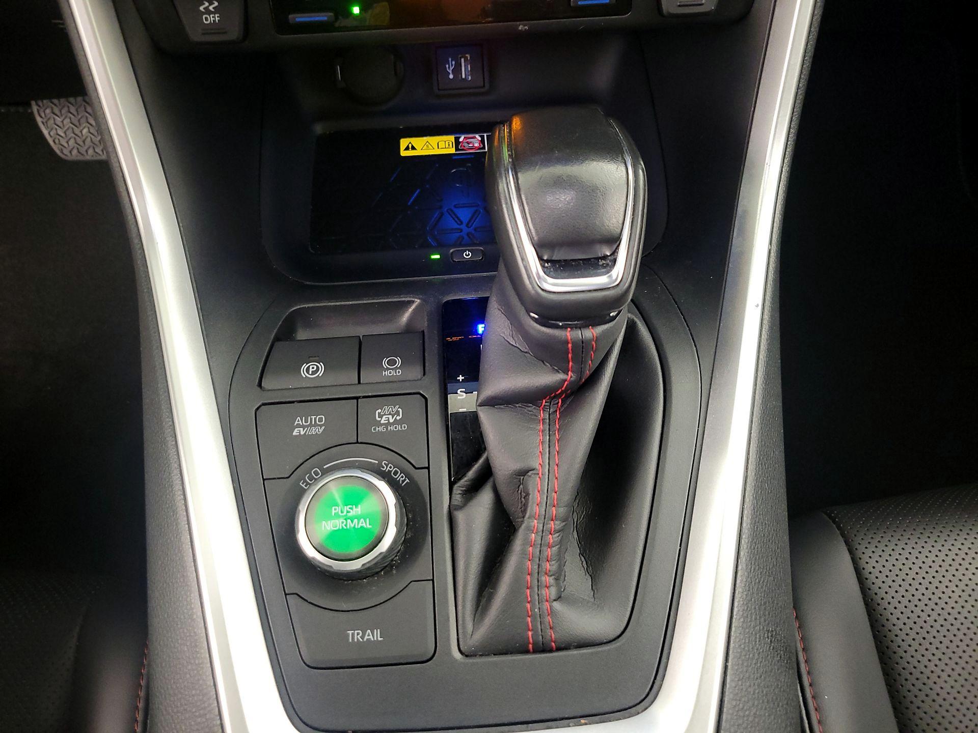 Thumbnail: 2024 Toyota RAV4 - 17