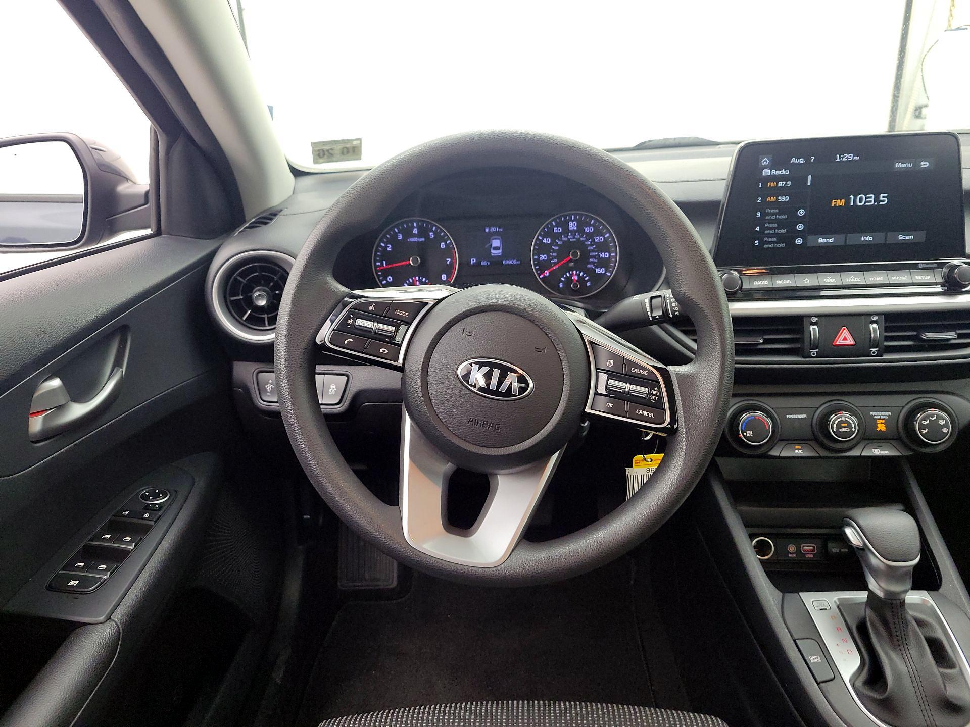 Thumbnail: 2021 Kia Forte - 10