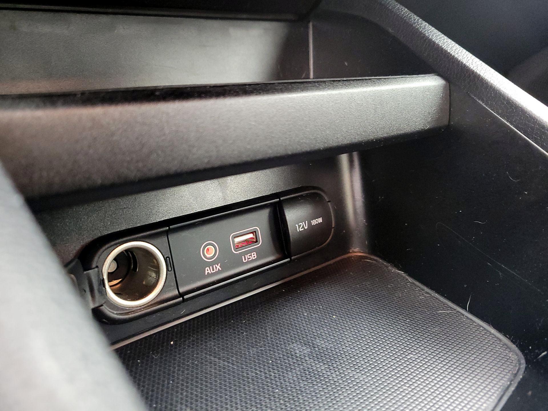 Thumbnail: 2021 Kia Forte - 18