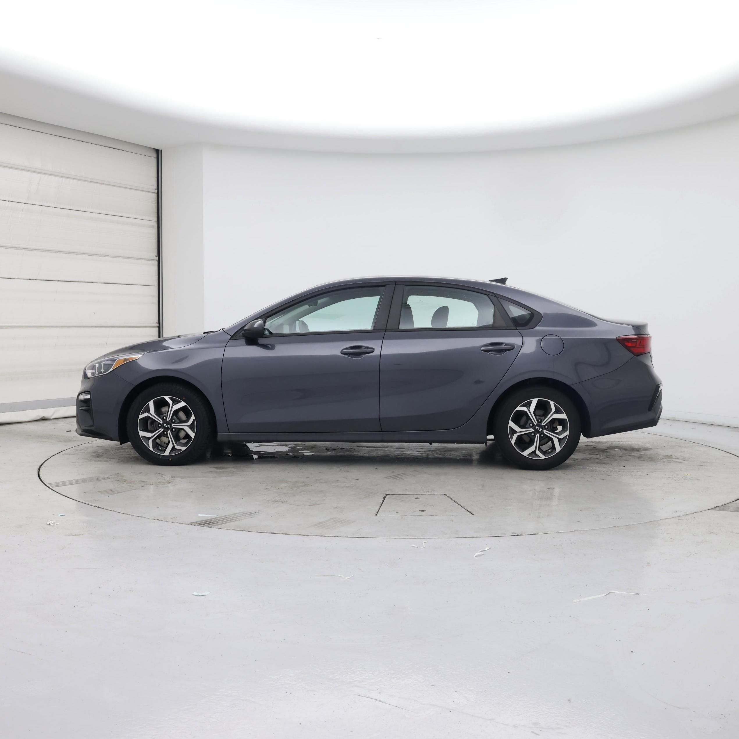 Thumbnail: 2021 Kia Forte - 3