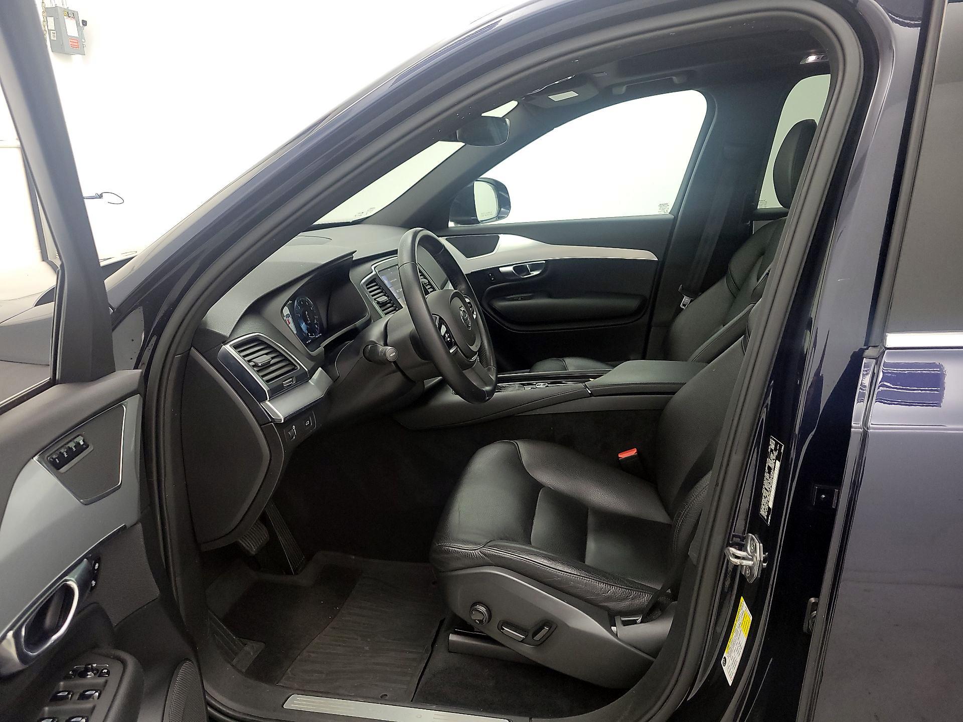 Thumbnail: 2017 Volvo XC90 - 11