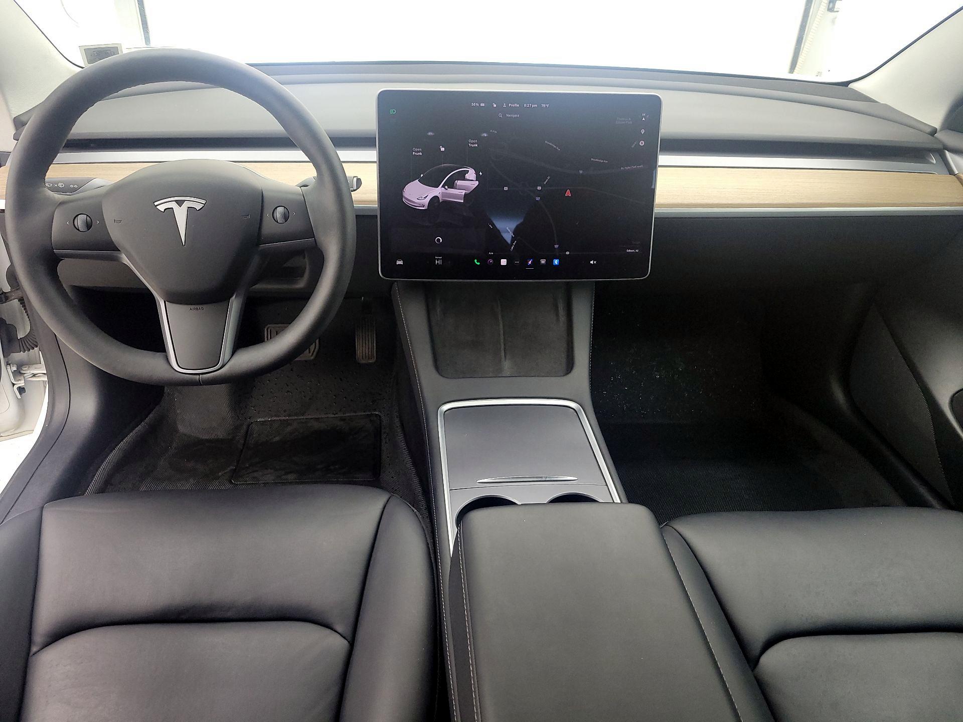 Thumbnail: 2022 Tesla Model 3 - 9