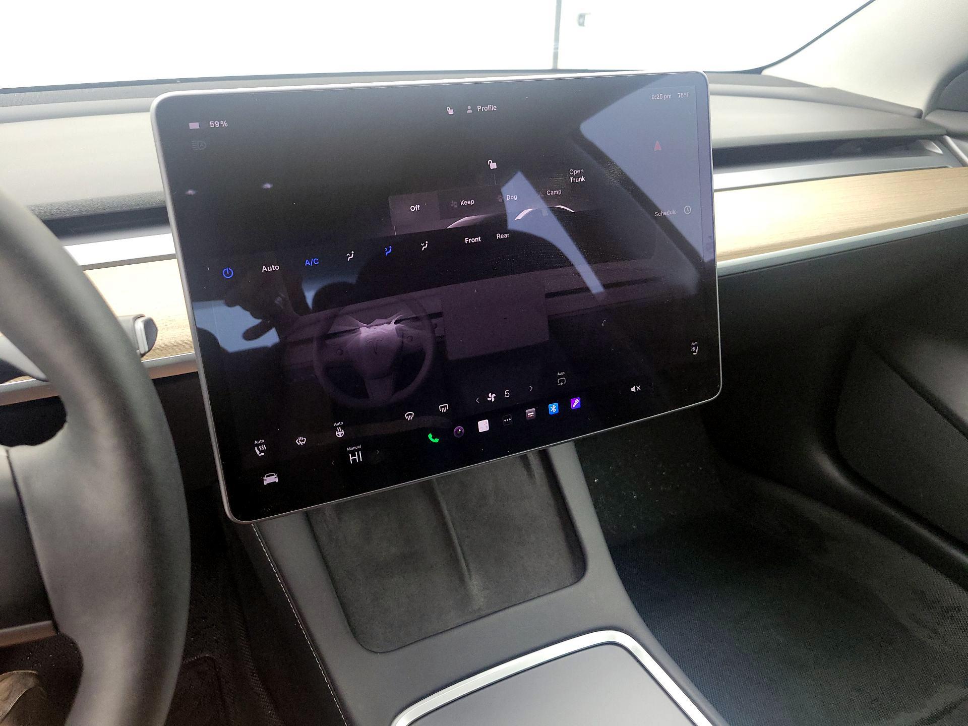 Thumbnail: 2022 Tesla Model 3 - 16