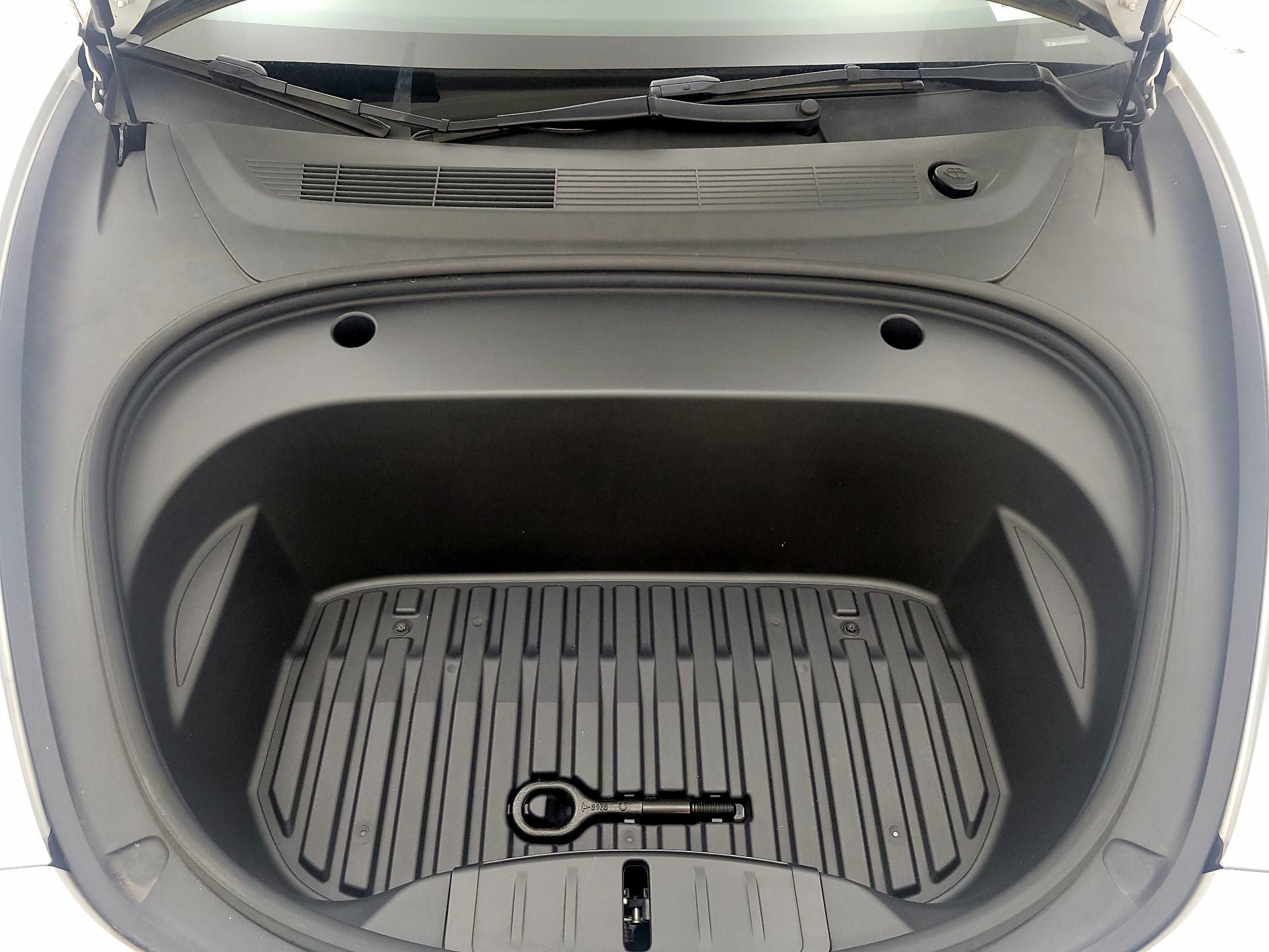 Thumbnail: 2022 Tesla Model 3 - 20