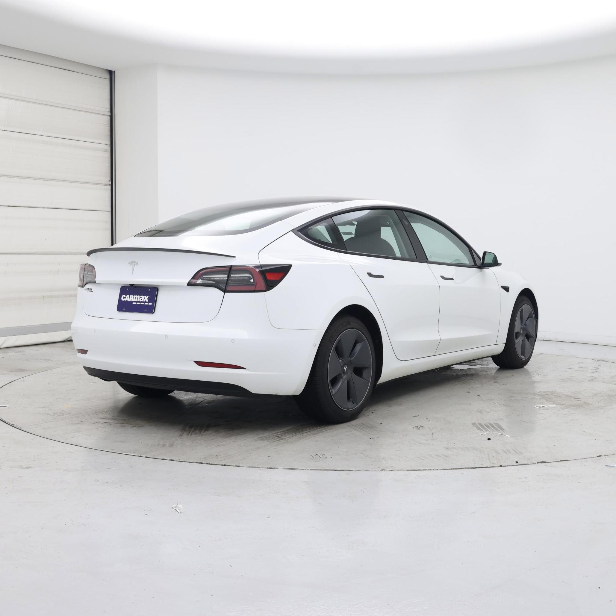 Thumbnail: 2022 Tesla Model 3 - 8
