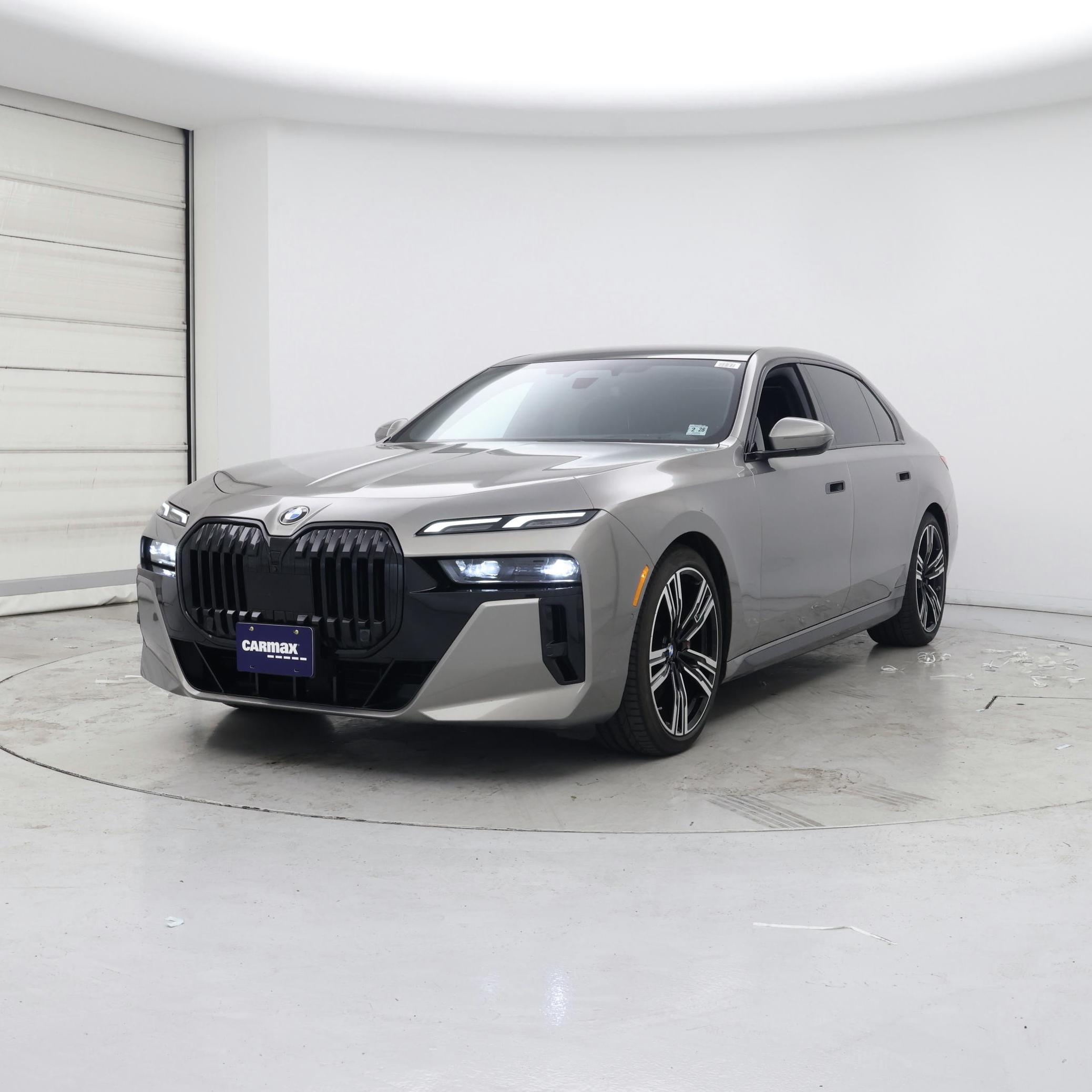 Thumbnail: 2023 BMW 7 Series - 4