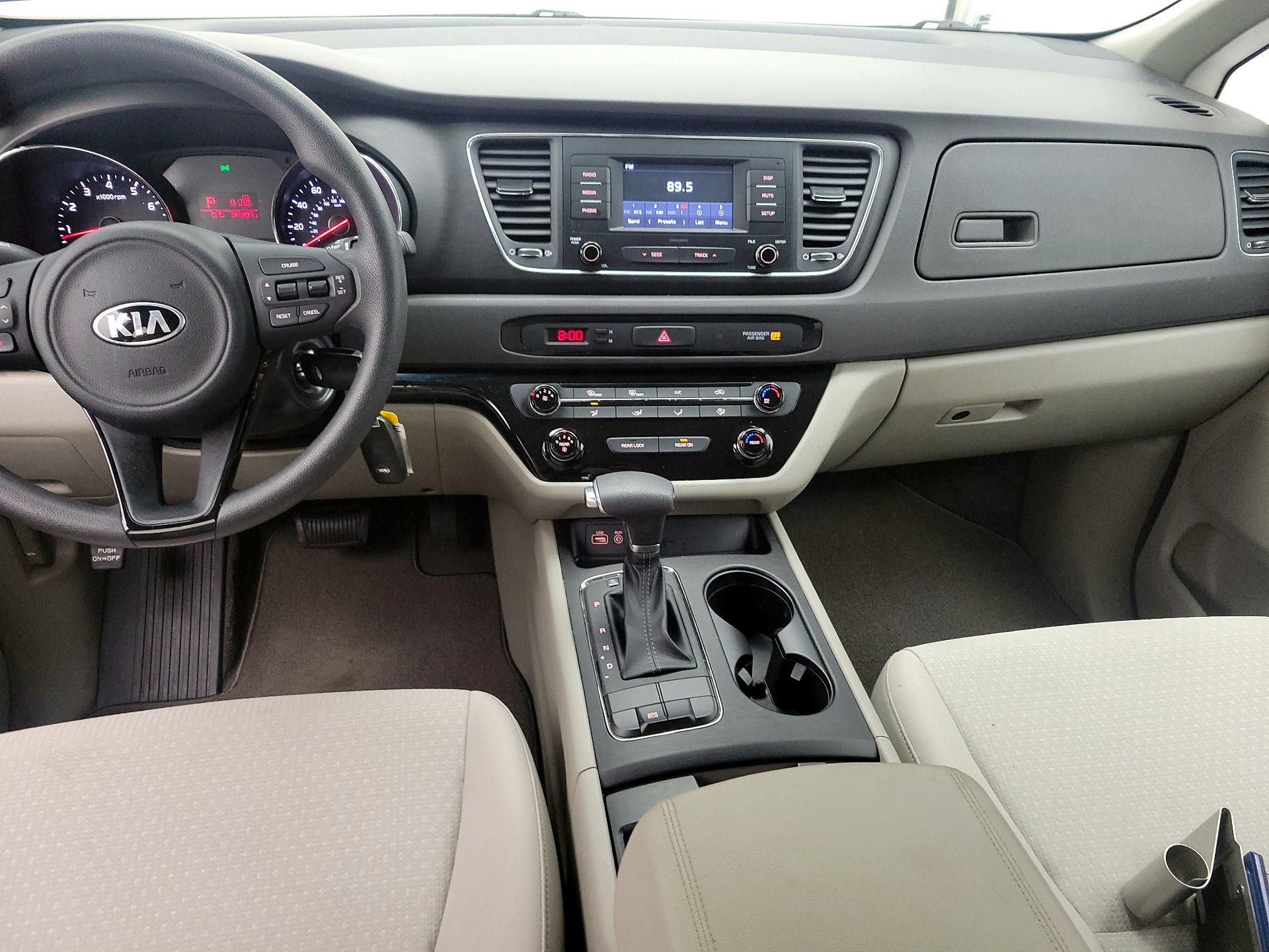 Thumbnail: 2018 Kia Sedona - 9