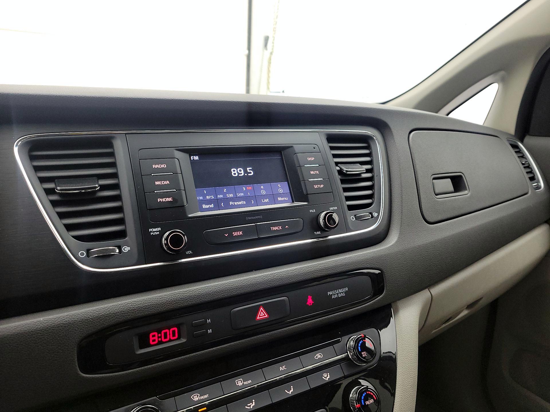 Thumbnail: 2018 Kia Sedona - 15